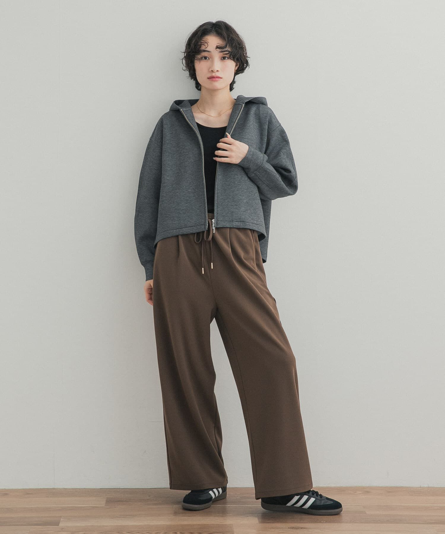 URBAN RESEARCH DOORS「『WEB限定』ダンボールニットバックフレアフーディー 26AW」|ノーカラーコート|