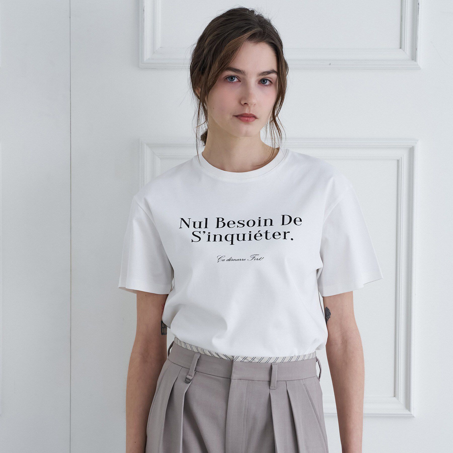 DRESSTERIOR「【接触冷感／抗菌防臭／消臭】アイスクリアコットンフレンチロゴT」|Tシャツ・カットソー|