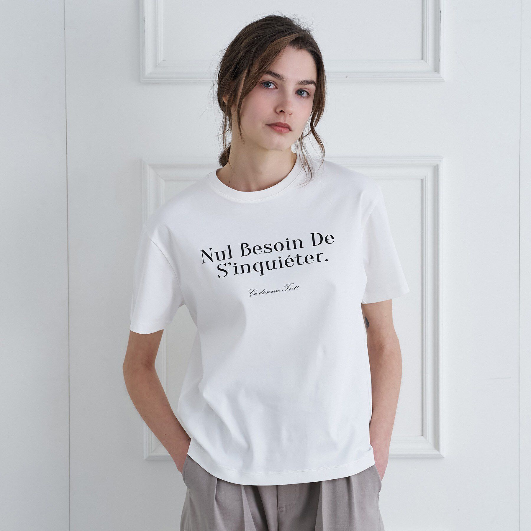 DRESSTERIOR「【接触冷感／抗菌防臭／消臭】アイスクリアコットンフレンチロゴT」|Tシャツ・カットソー|