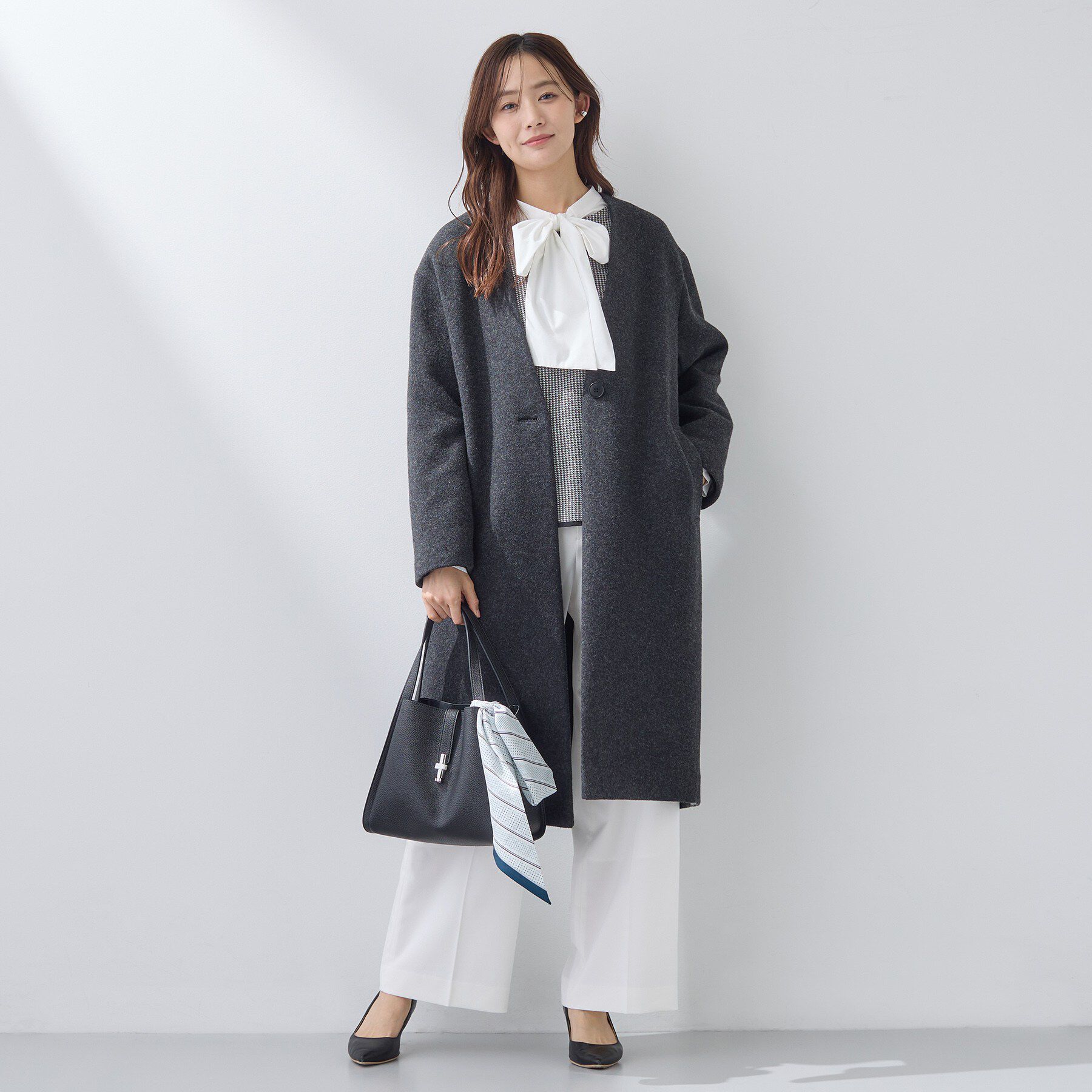 INDIVI「【軽量／ウール混】ライトフォルム ロングコート」|ノーカラーコート|
