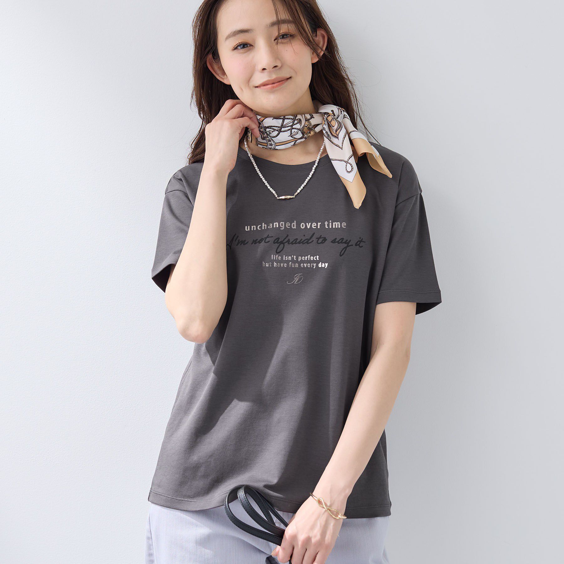 INDIVI「【UVケア／選べるグラフィック】スムースジャージTシャツ」|Tシャツ・カットソー|