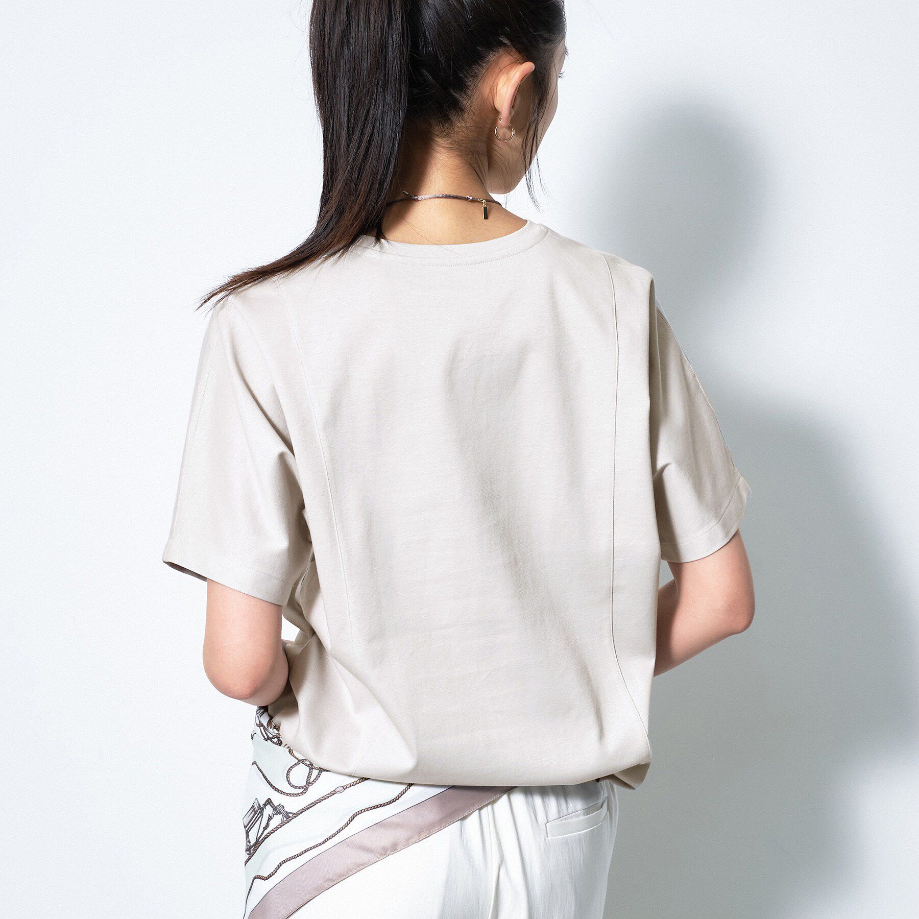 INDIVI「【汗ジミ防止／褒められTシャツ】上品カジュアル！ドルマンTシャツ」|Tシャツ・カットソー|