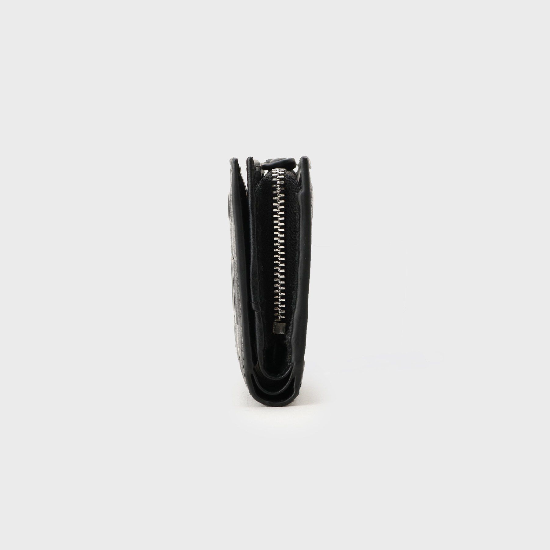 tk.TAKEO KIKUCHI「【本革】ランダムイントレミニウォレット」|財布|
