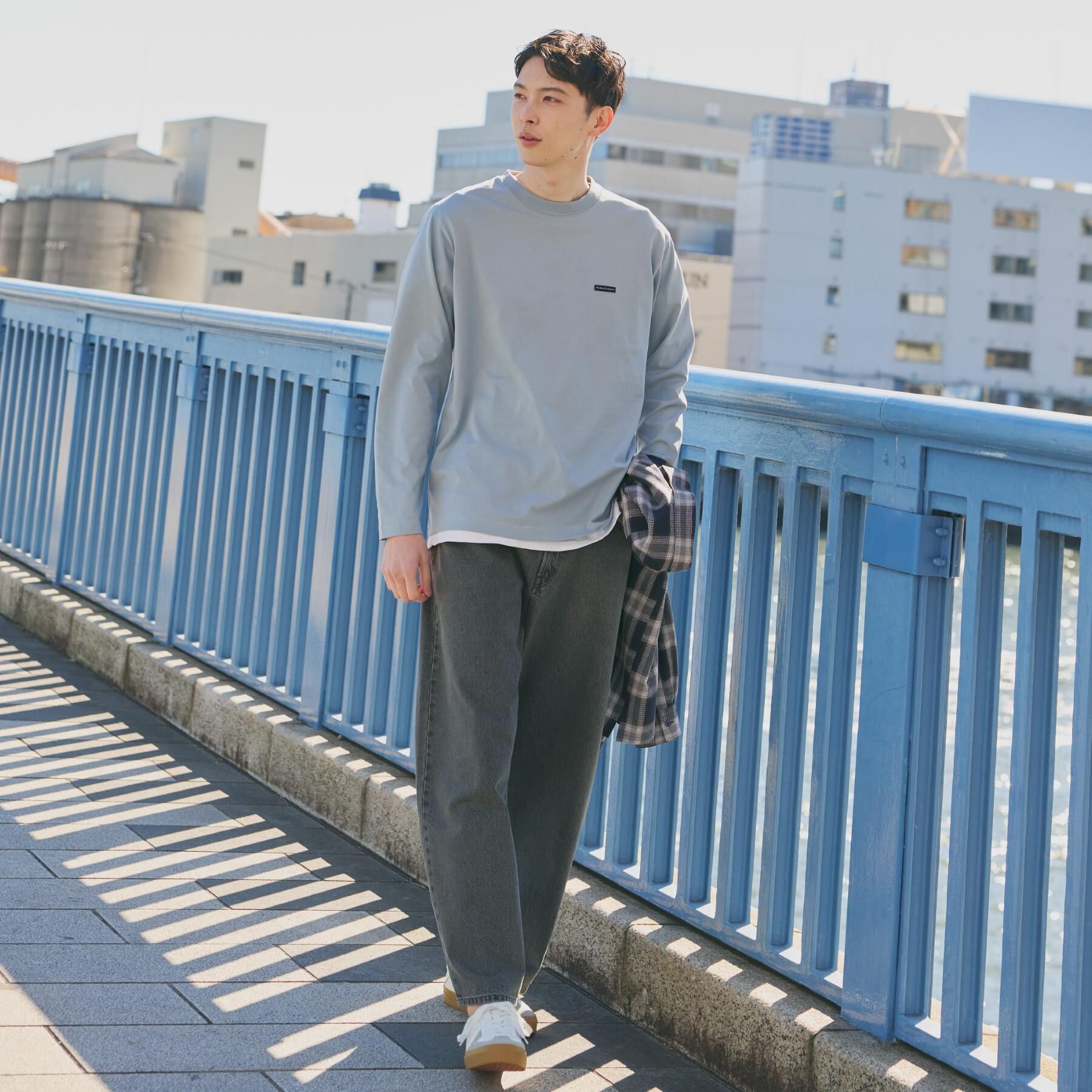 THE SHOP TK「【スタイルを選ばず着られる】ワンポイント 長袖Tシャツ 洗濯機OK/UVカット/毛玉になりにくい」|Tシャツ・カットソー|
