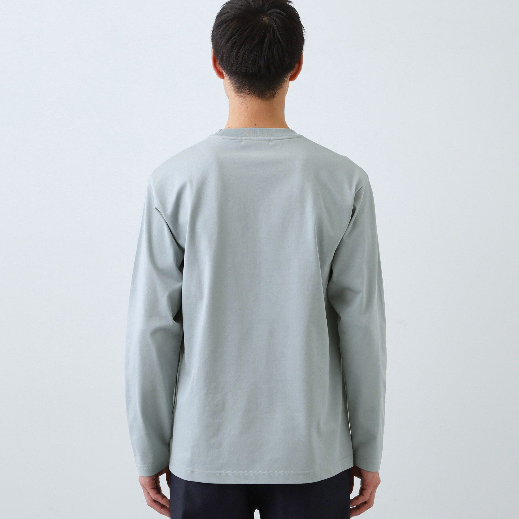 THE SHOP TK「【スタイルを選ばず着られる】ワンポイント 長袖Tシャツ 洗濯機OK/UVカット/毛玉になりにくい」|Tシャツ・カットソー|