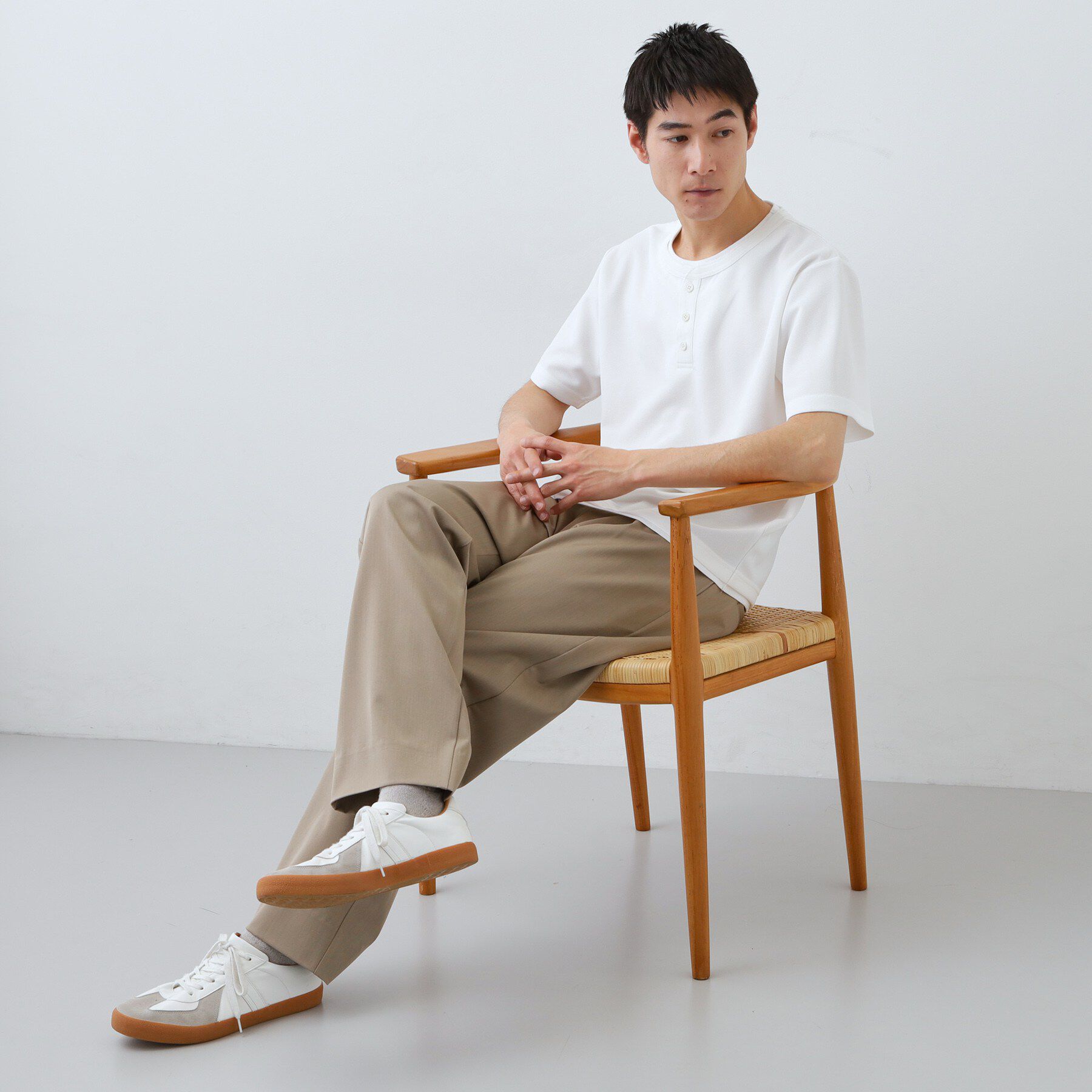 THE SHOP TK「【1枚でちゃんとして見える】ヘンリーネック レイヤード風 半袖Tシャツ 洗濯機OK」|Tシャツ・カットソー|