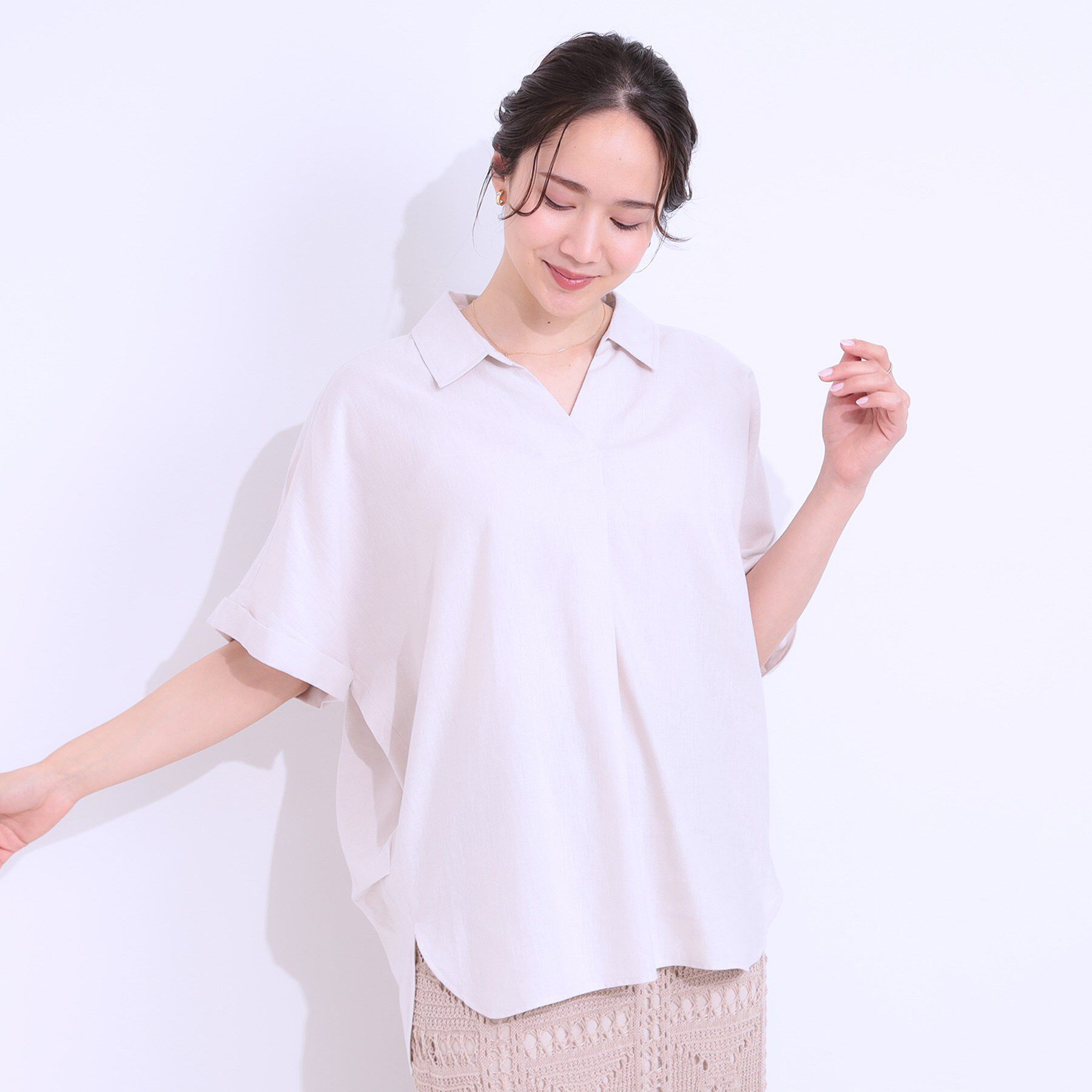 SHOO･LA･RUE「【S-LL/UV/接触冷感/抗菌防臭】体型を自然にカバー フレンチリネンブレンド襟付ドルマンシャツ」|シャツ・ブラウス|