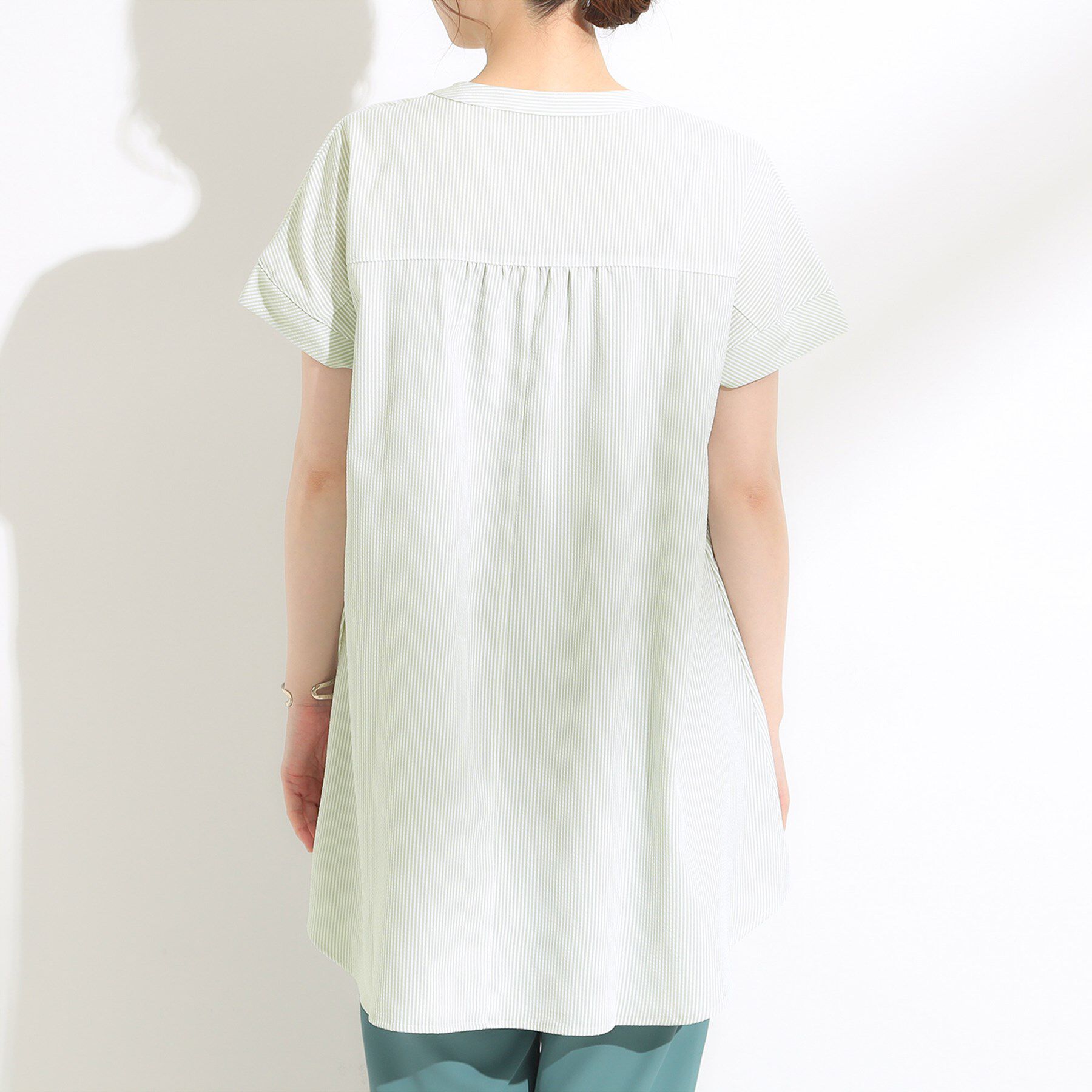 SHOO･LA･RUE「【S-LL/ひんやり/体型カバー】サッカーストライプ Aラインチュニックブラウス」|チュニック|