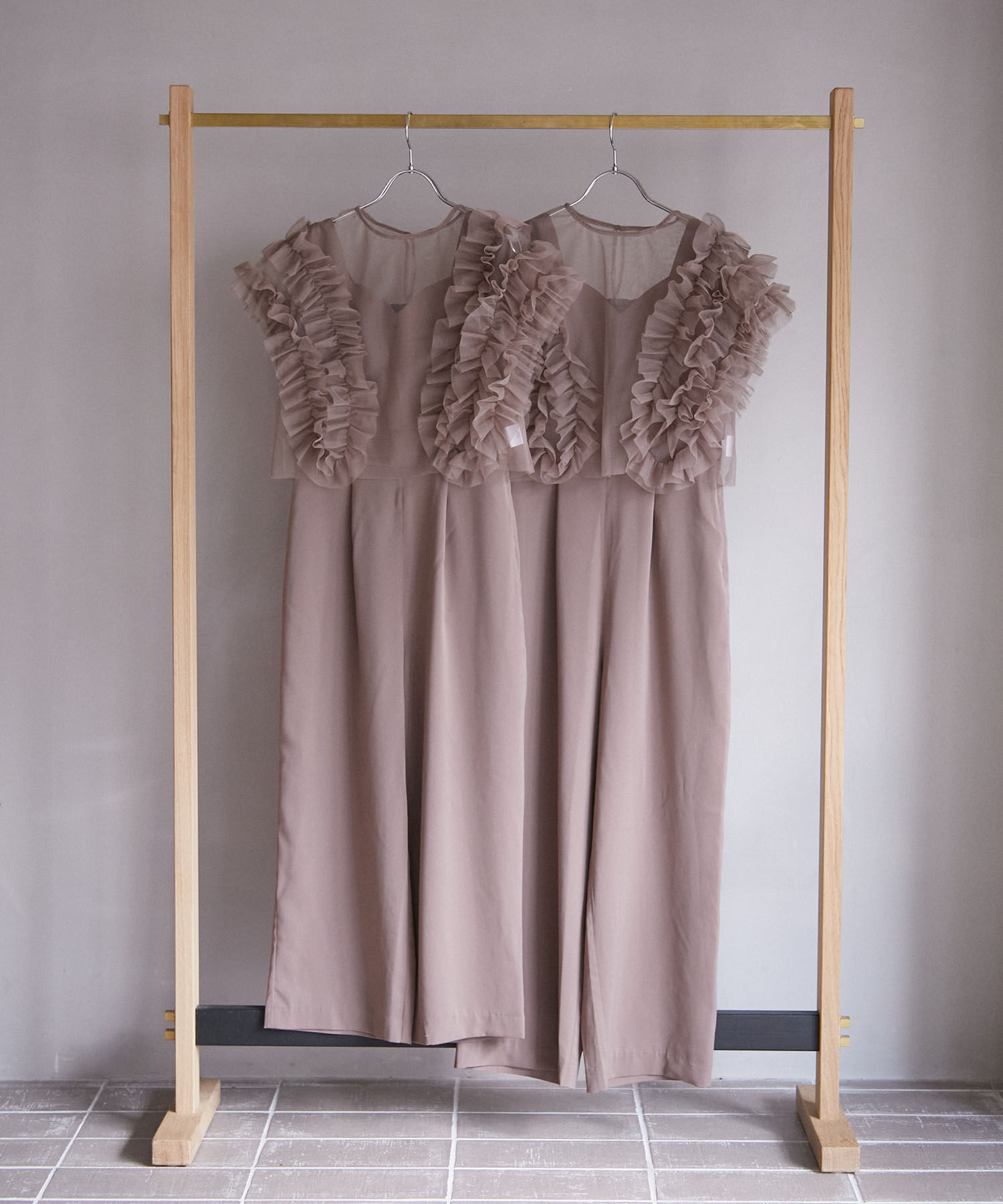 VIS「【VISDRESS】チュールフリルセットオールインワン【低身長向けサイズ有】」|オールインワン|