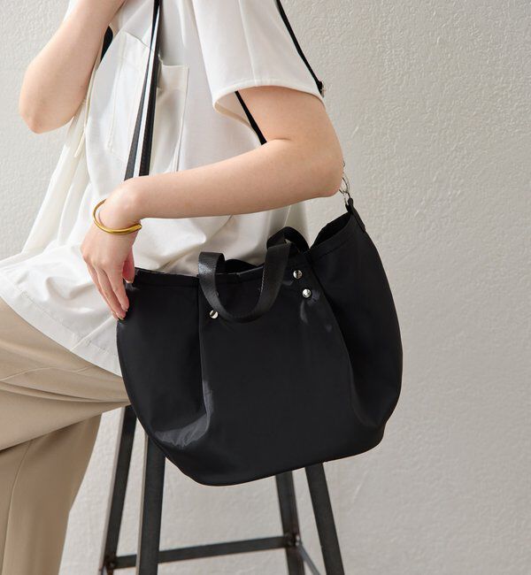  「【PAPILLONNER/パピヨネ】《ショルダーにもなる》タックトートバッグ」|トートバッグ|ブラック