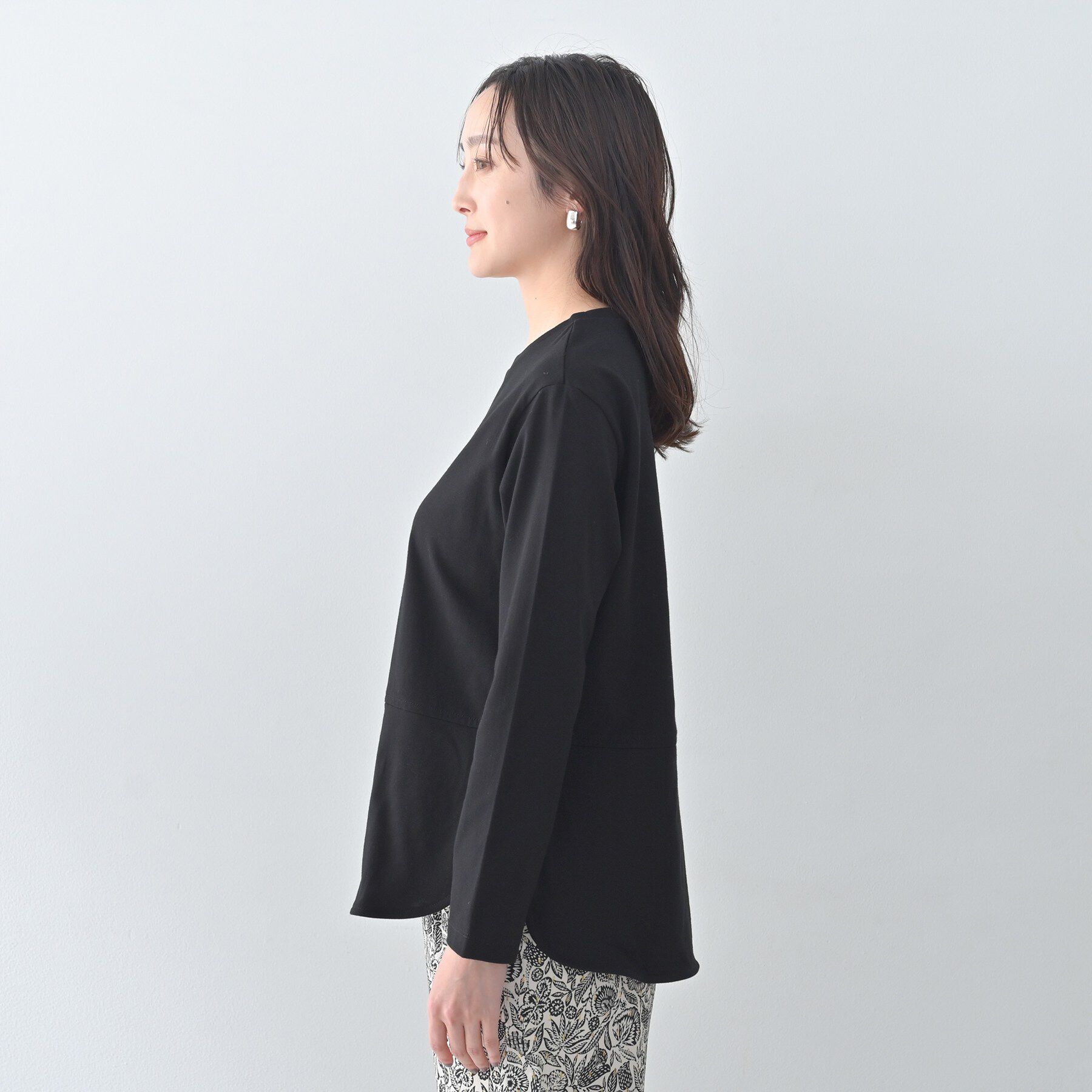 UNTITLED「【Liyoca】ベーシック天竺スリットプルオーバー」|Tシャツ・カットソー|
