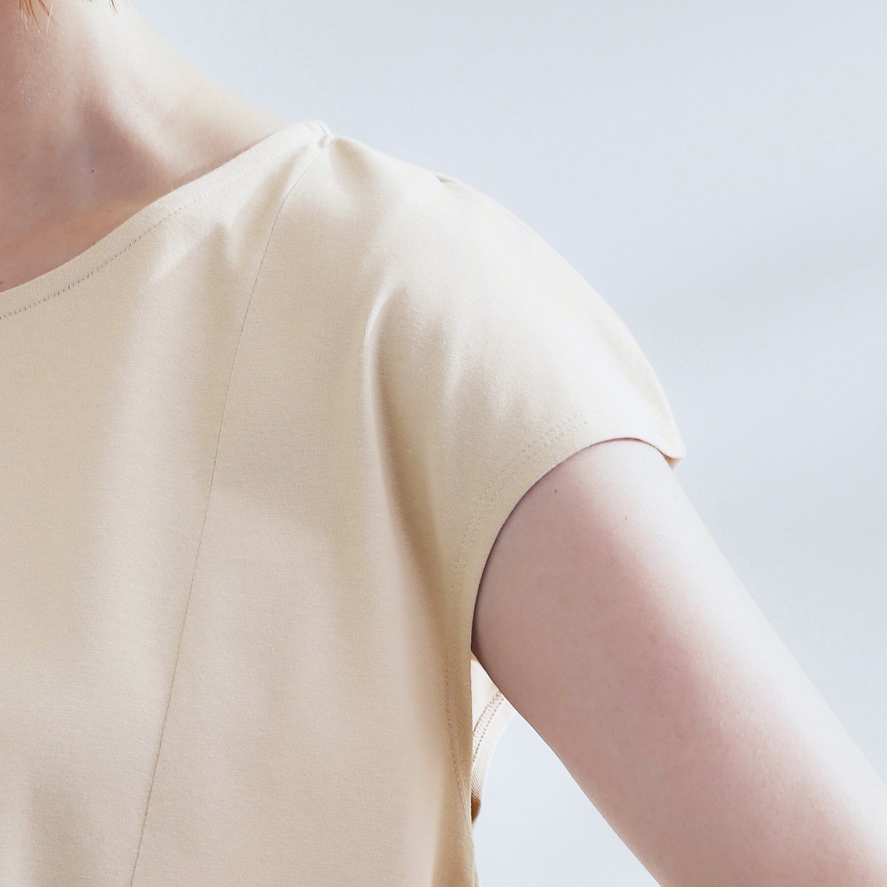 grove「すっきり見え　ペプラムフレンチスリーブカットソー」|Tシャツ・カットソー|
