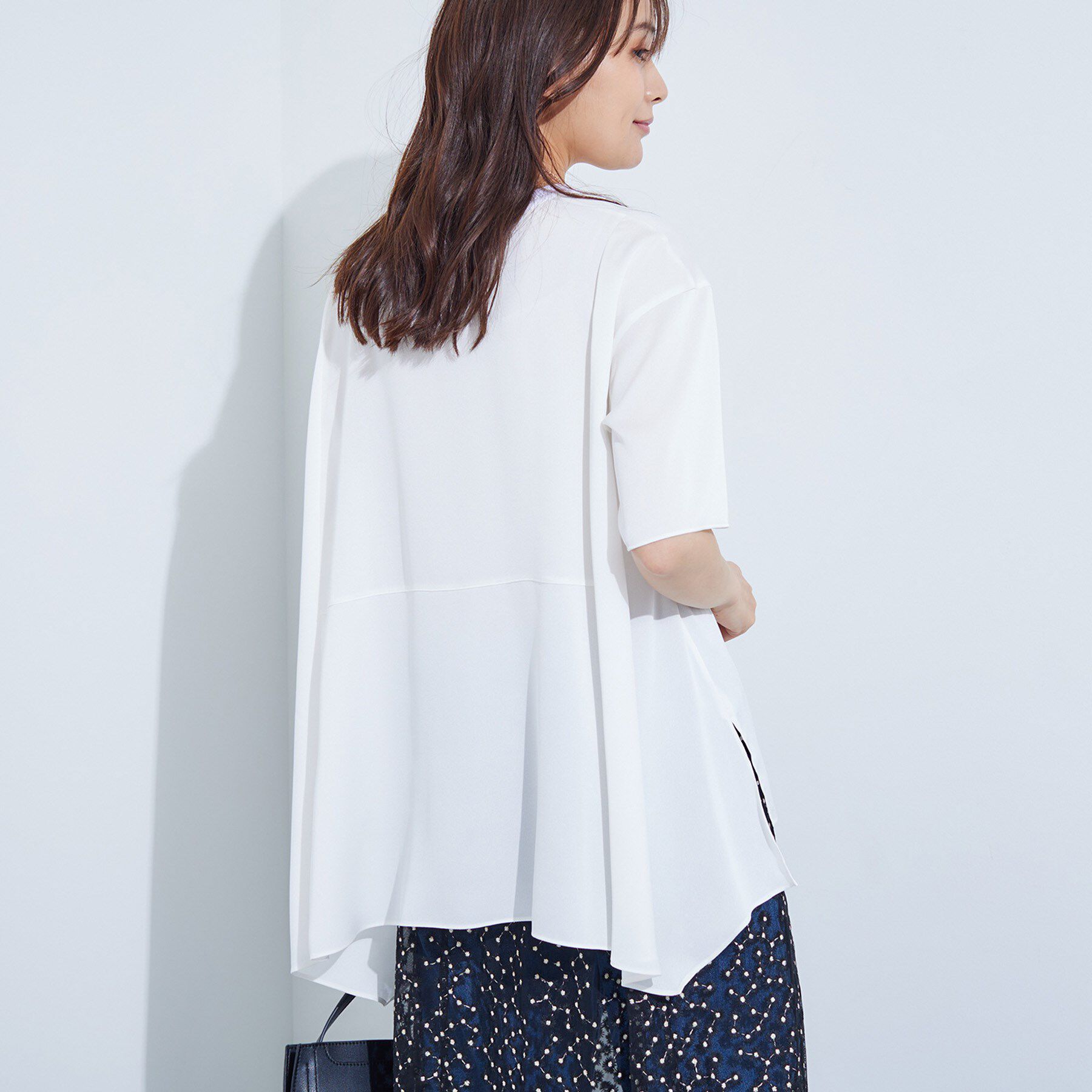INDIVI「【バックシャン】デザインTブラウス」|Tシャツ・カットソー|