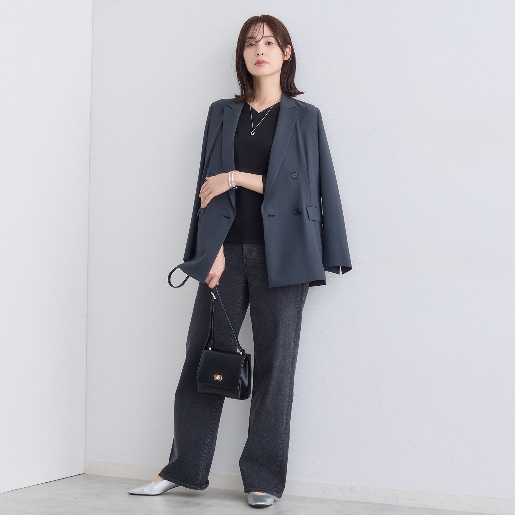 INDIVI「【洗える】Vネックコンパクトニット」|ニット・セーター|