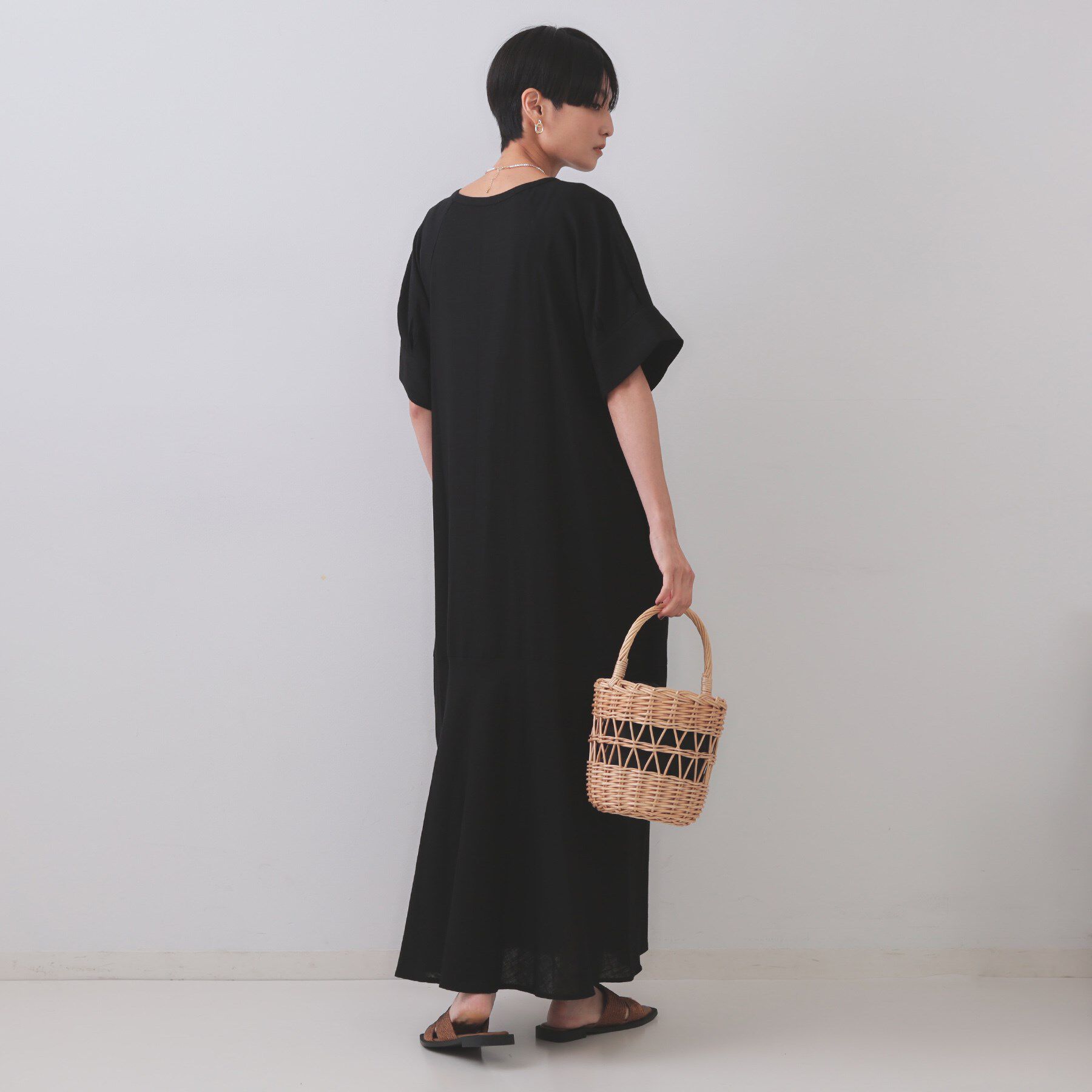 OPAQUE.CLIP「レーヨン麻キーネックワンピース【洗える】」|ワンピース|