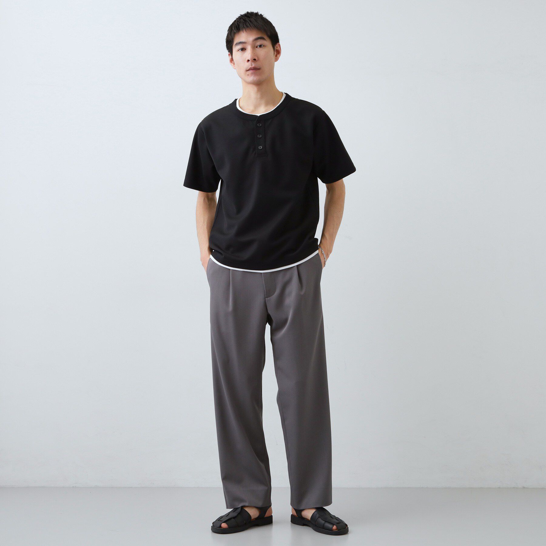 THE SHOP TK「【1枚でちゃんとして見える】ヘンリーネック レイヤード風 半袖Tシャツ 洗濯機OK」|Tシャツ・カットソー|