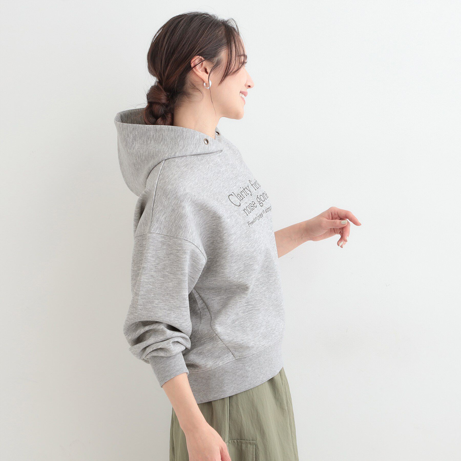 SHOO･LA･RUE「【セットアップ可/S-LL/なめらかタッチ】選べる3柄 ロゴ入りプルパーカ」|パーカー|