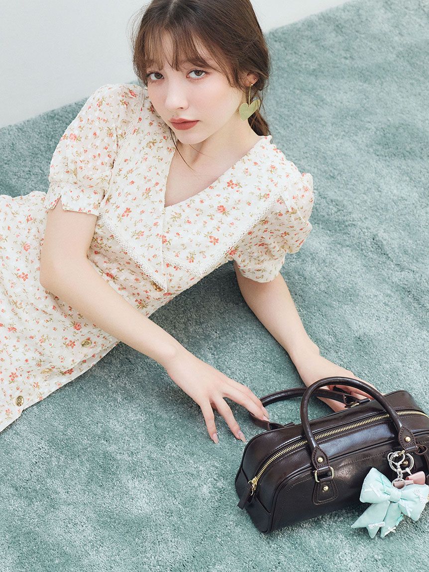 LILY BROWN「リボンパフィーチャーム」|キーケース|