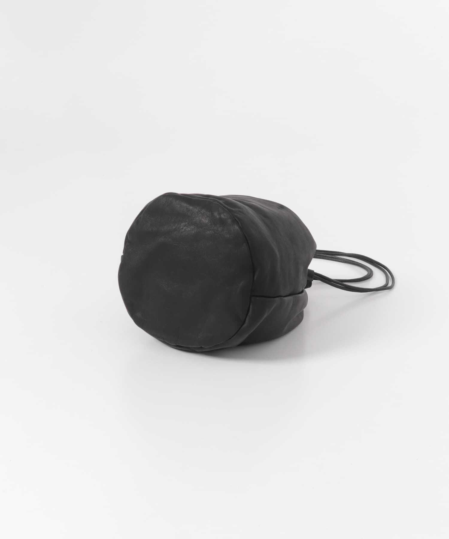 URBAN RESEARCH DOORS「Folna　LEATHER DRAWSTRING BAG」|その他|