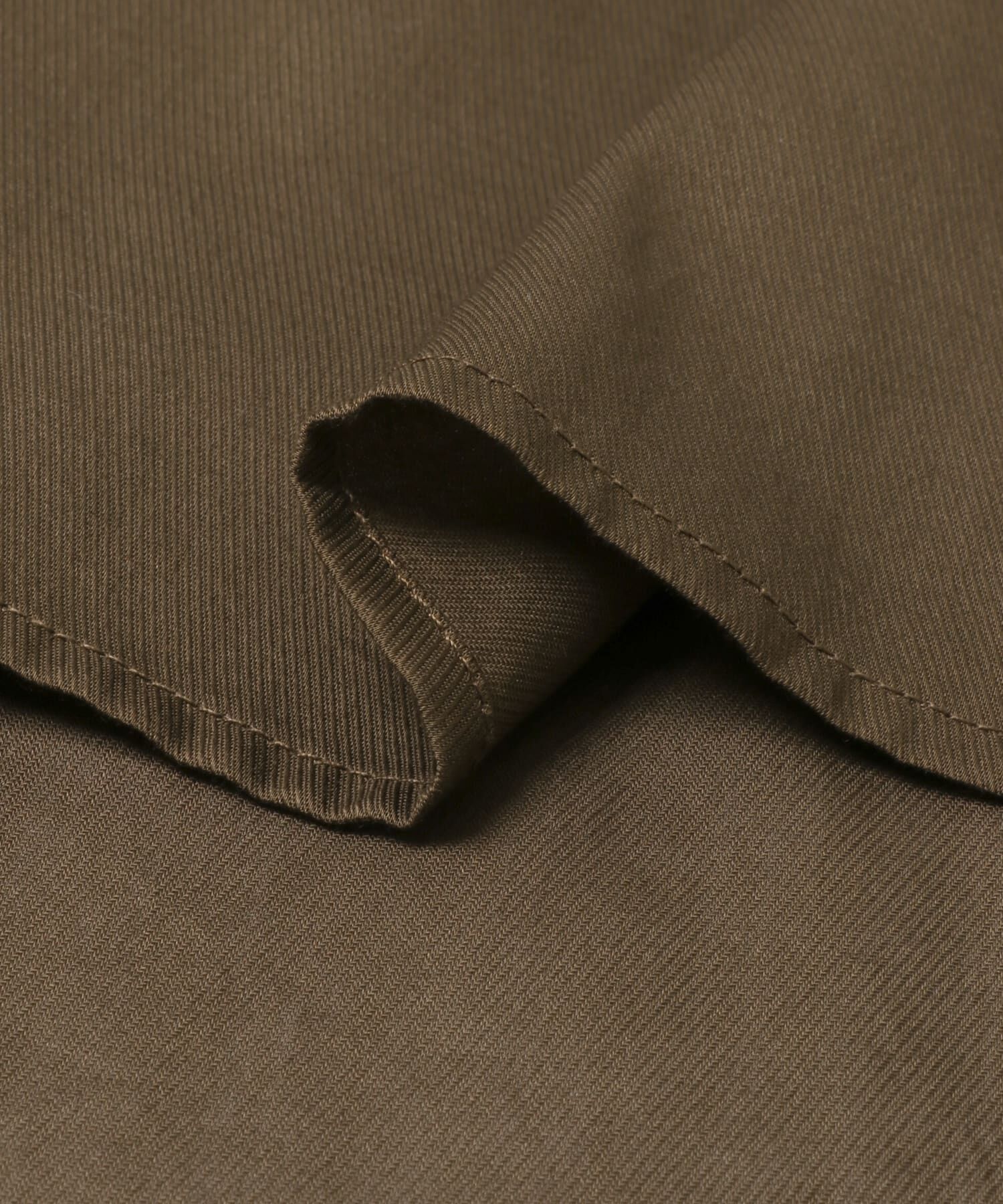 URBAN RESEARCH DOORS「コットンツイル2WAYギャザーブラウス 26AW」|シャツ・ブラウス|