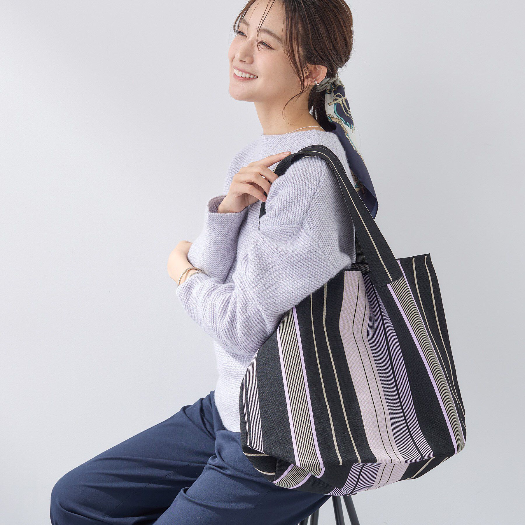 INDIVI「【選べる柄／WEB限定カラー】ビッグニットバッグ」|トートバッグ|ブラック(319)