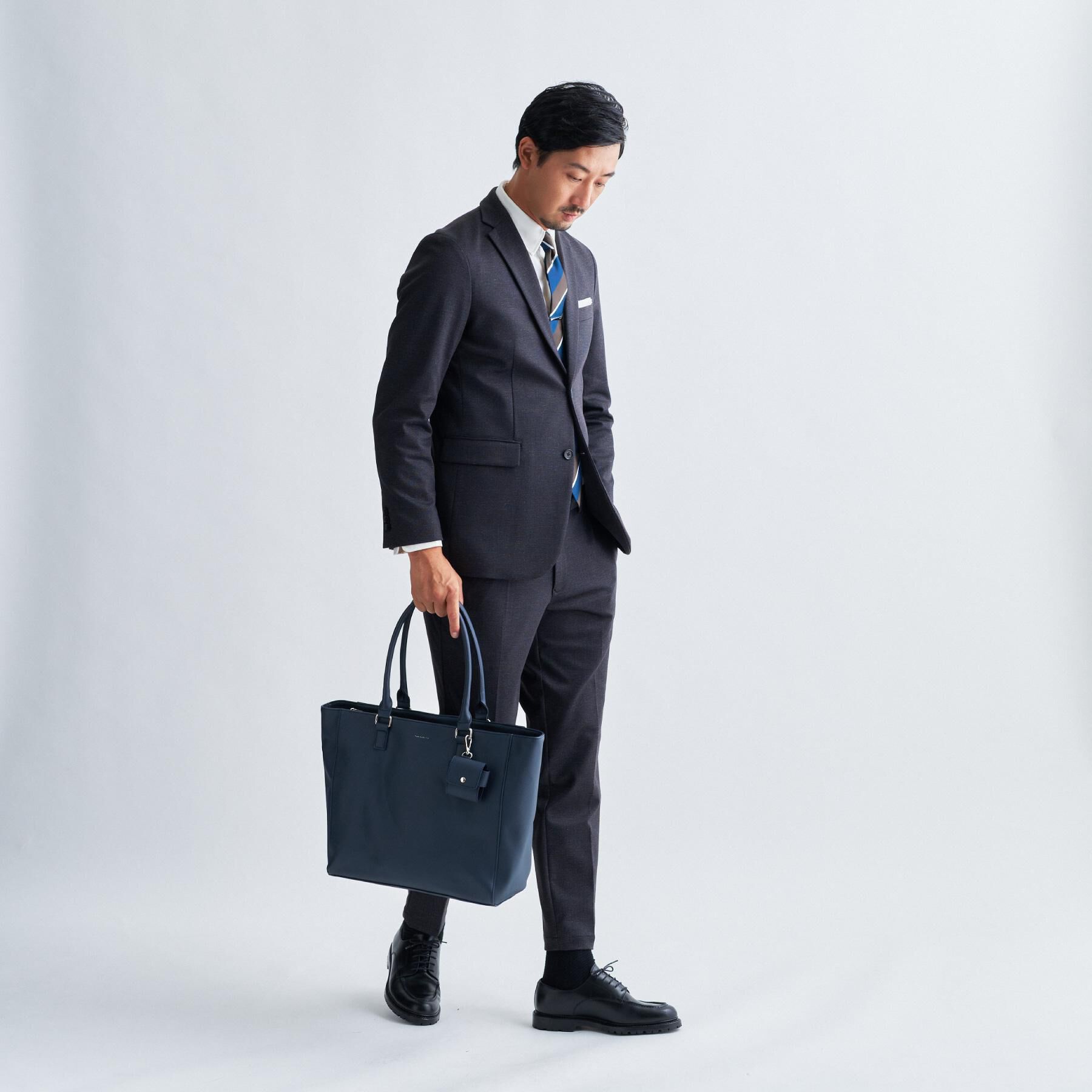THE SHOP TK「【ご好評につき再入荷！！】合皮トートバッグ イヤホンケース付き/A4収納可/PCスリーブ付き/ビジネ」|トートバッグ|