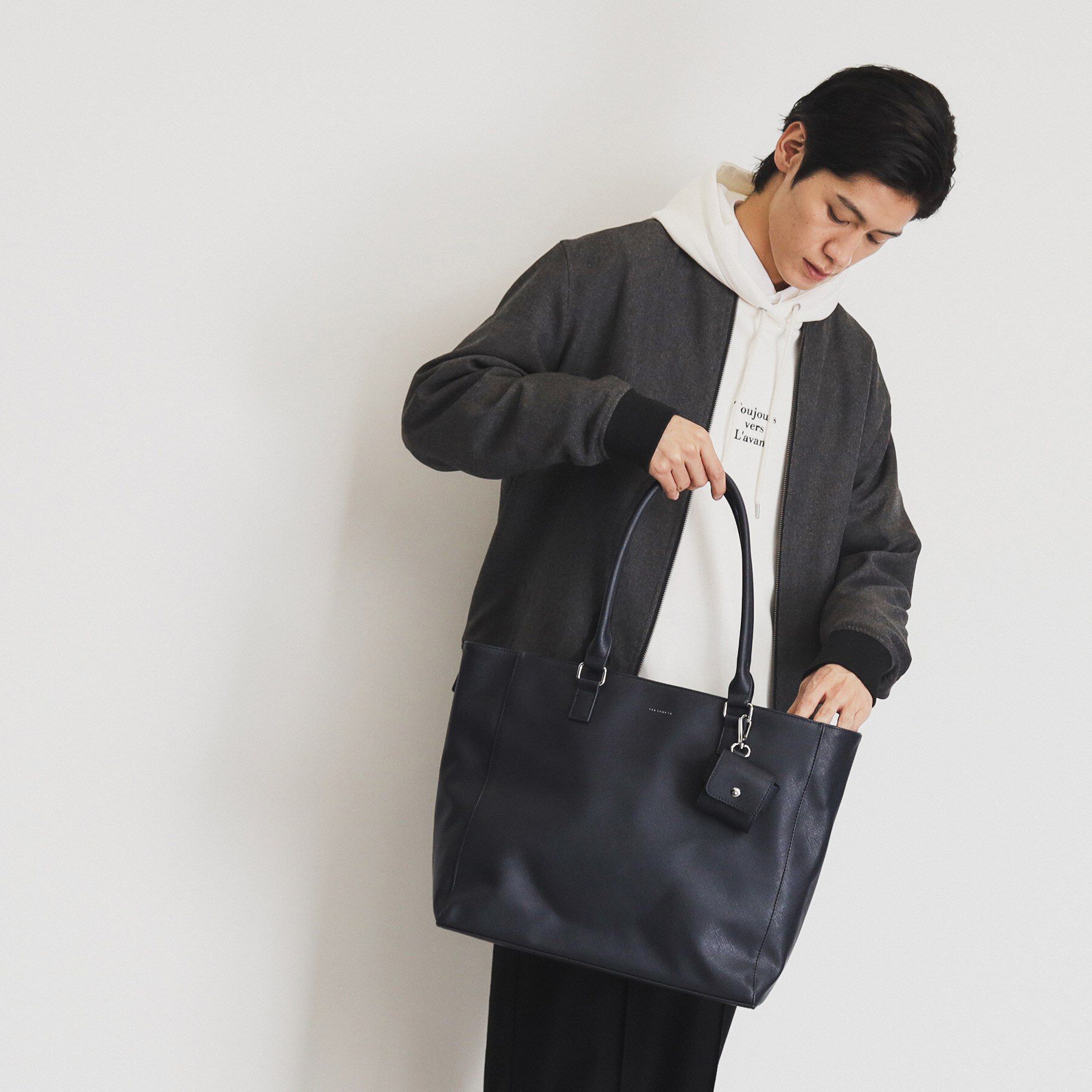 THE SHOP TK「【ご好評につき再入荷！！】合皮トートバッグ イヤホンケース付き/A4収納可/PCスリーブ付き/ビジネ」|トートバッグ|