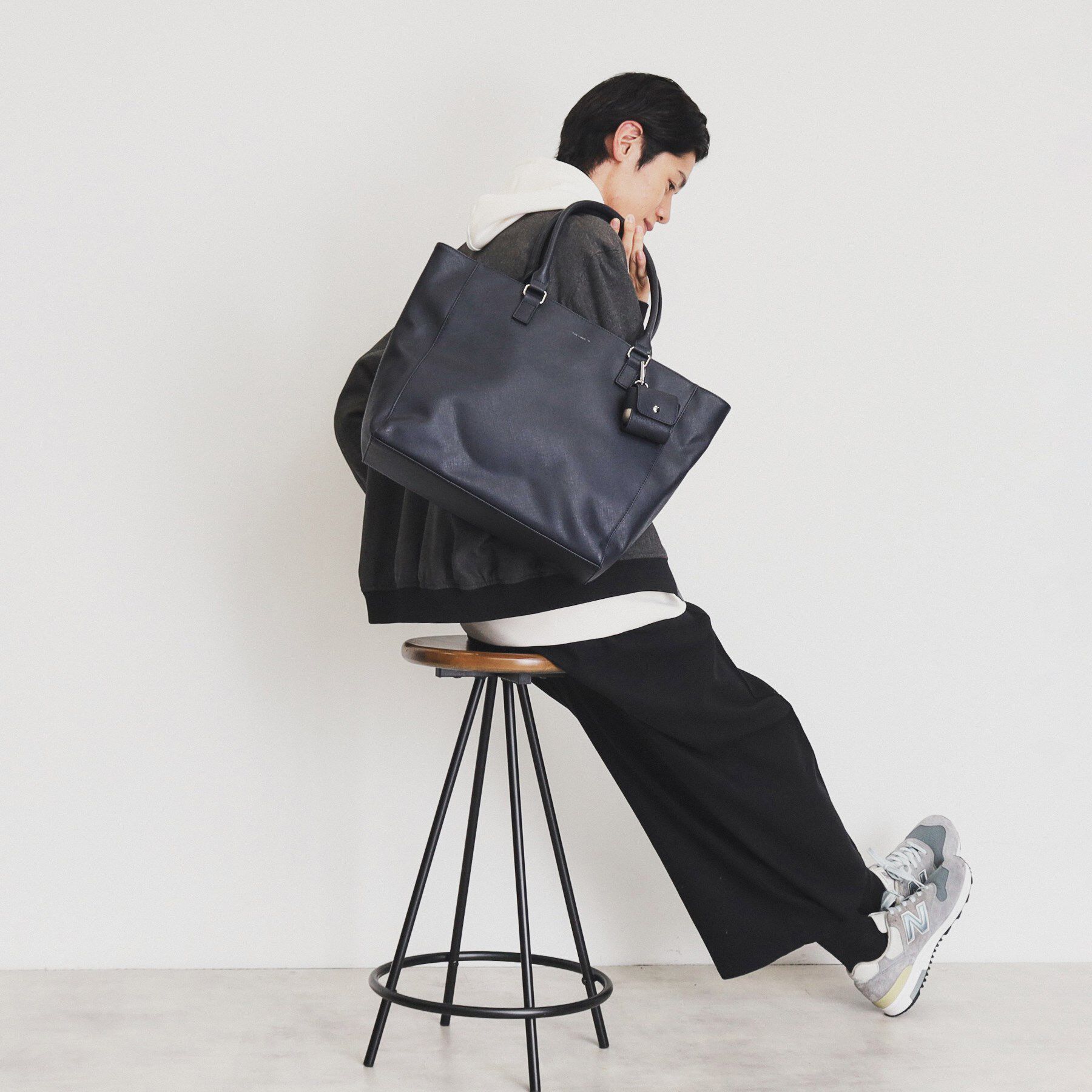 THE SHOP TK「【ご好評につき再入荷！！】合皮トートバッグ イヤホンケース付き/A4収納可/PCスリーブ付き/ビジネ」|トートバッグ|