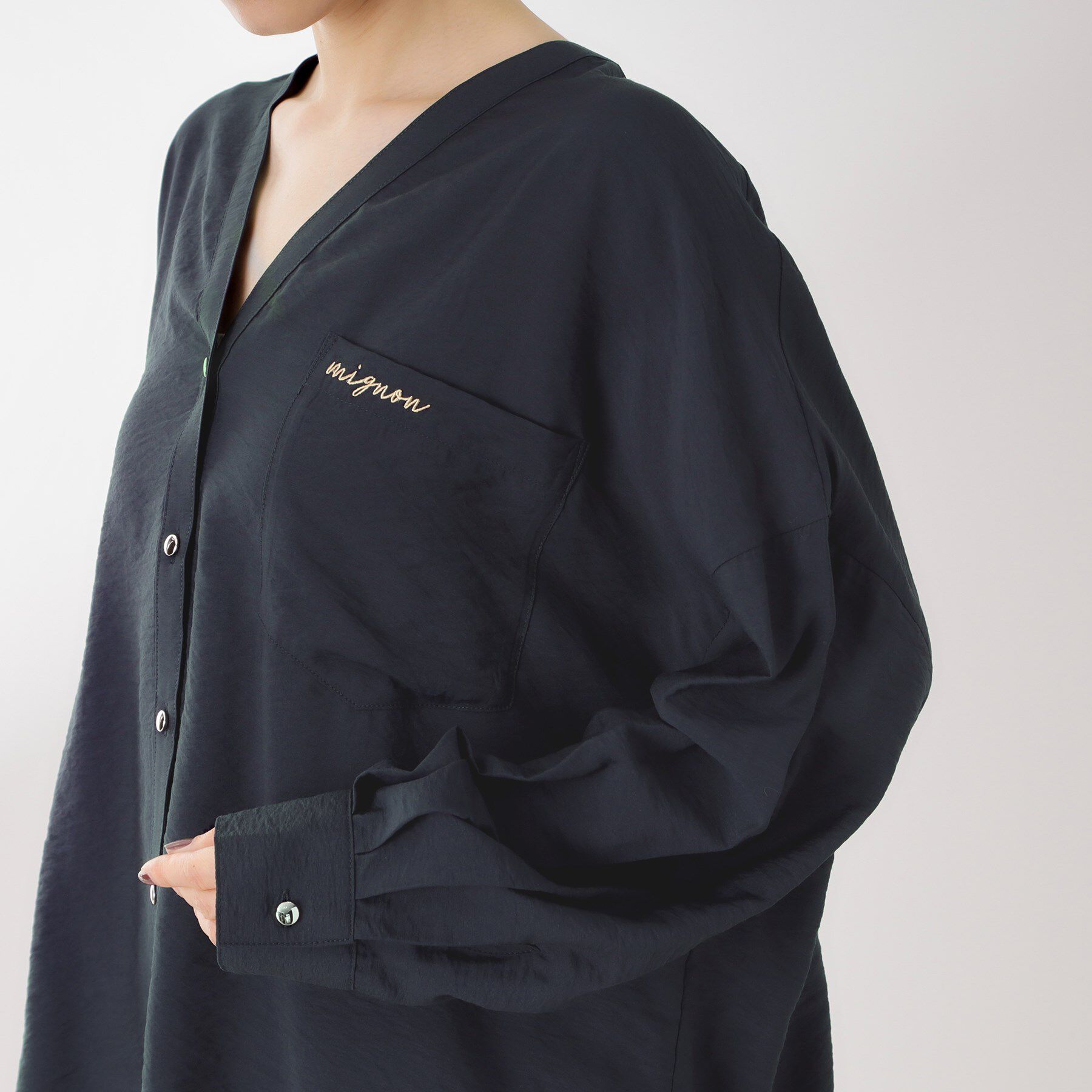 THE SHOP TK「刺繍ポケットオーバーシャツ【体型カバー/洗濯機OK】」|シャツ・ブラウス|