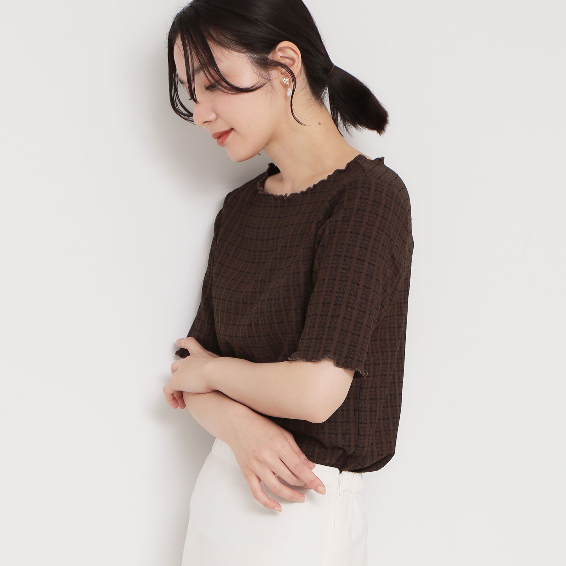 THE SHOP TK「さりげないフリルがアクセント チェック柄5分袖カットソー」|Tシャツ・カットソー|