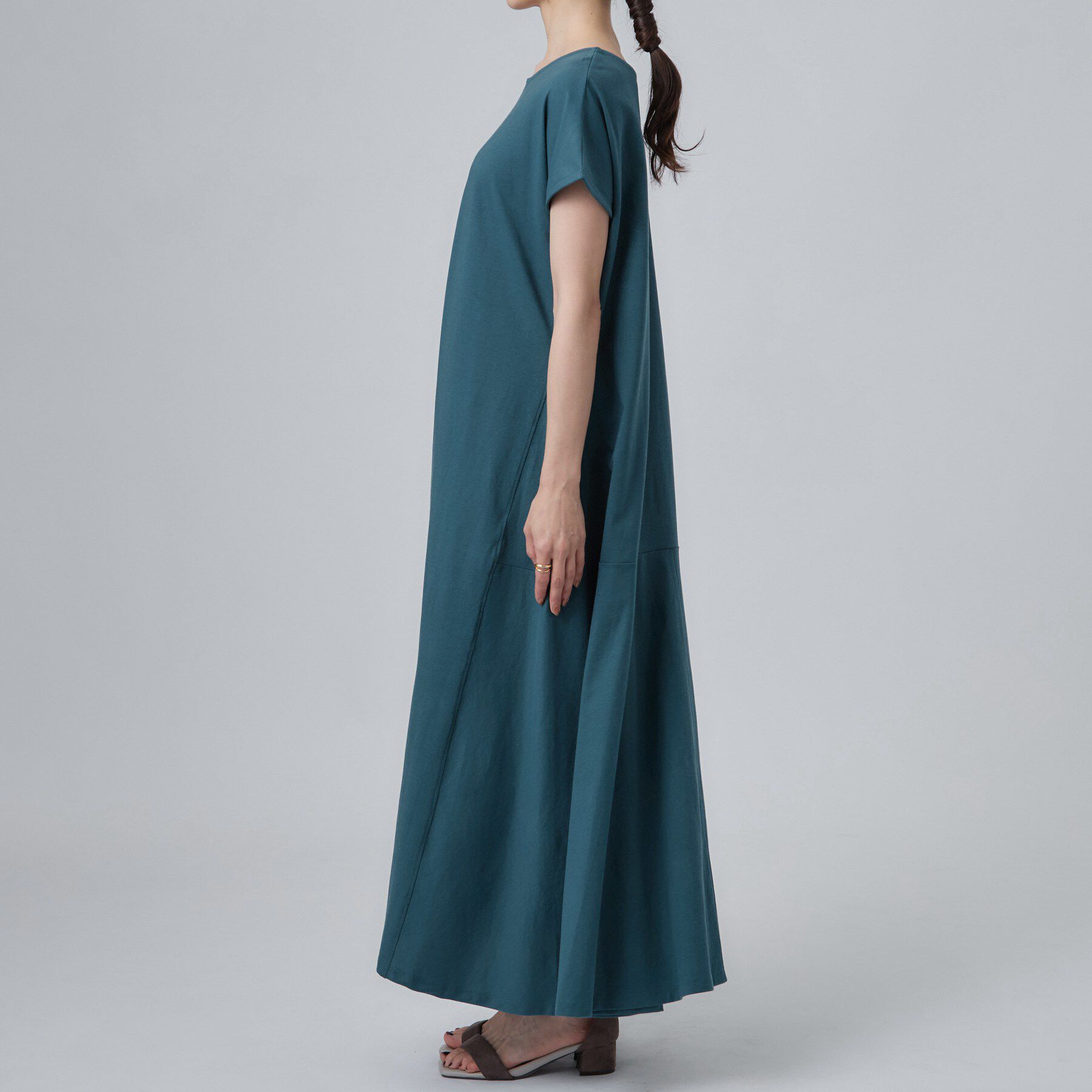 SHOO･LA･RUE「【体型カバー/洗濯機可】涼やかAラインロングワンピース」|ワンピース|