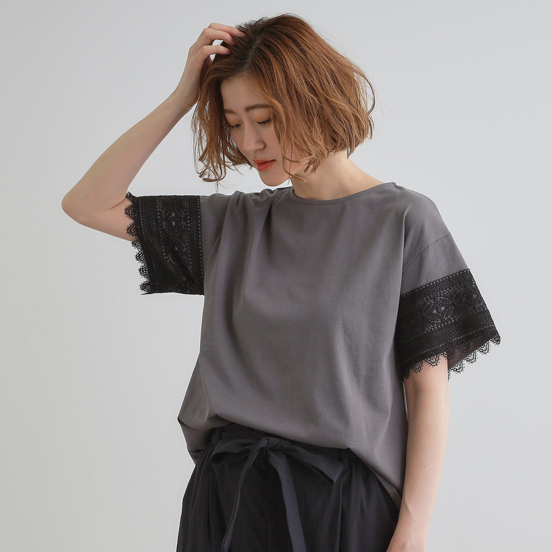 grove「【洗える/二の腕カバー】上品なレースで叶える、きちんと見えの夏Tシャツ」|Tシャツ・カットソー|