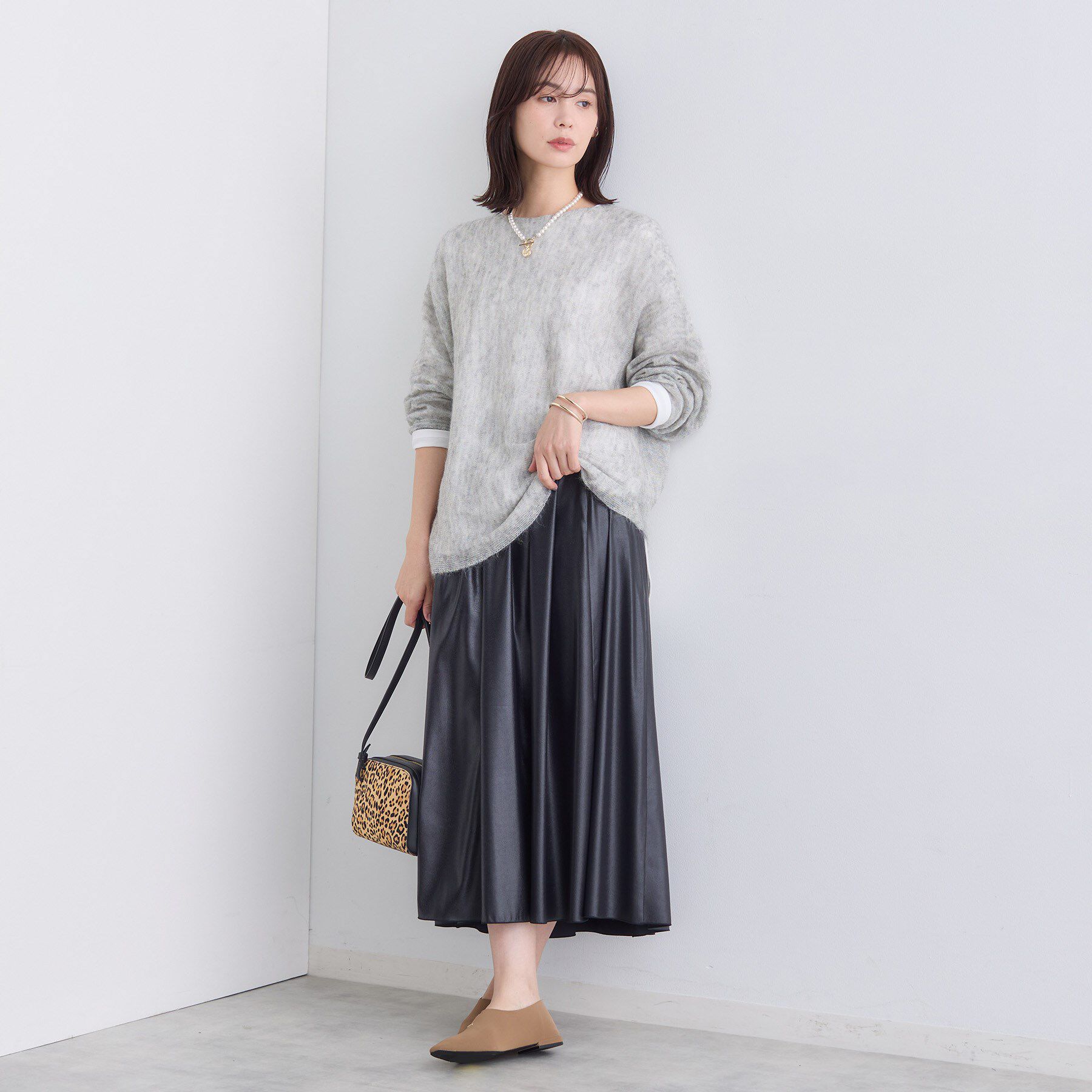 INDIVI「【キッドモヘヤ素材】ラウンドヘムニット」|ニット・セーター|
