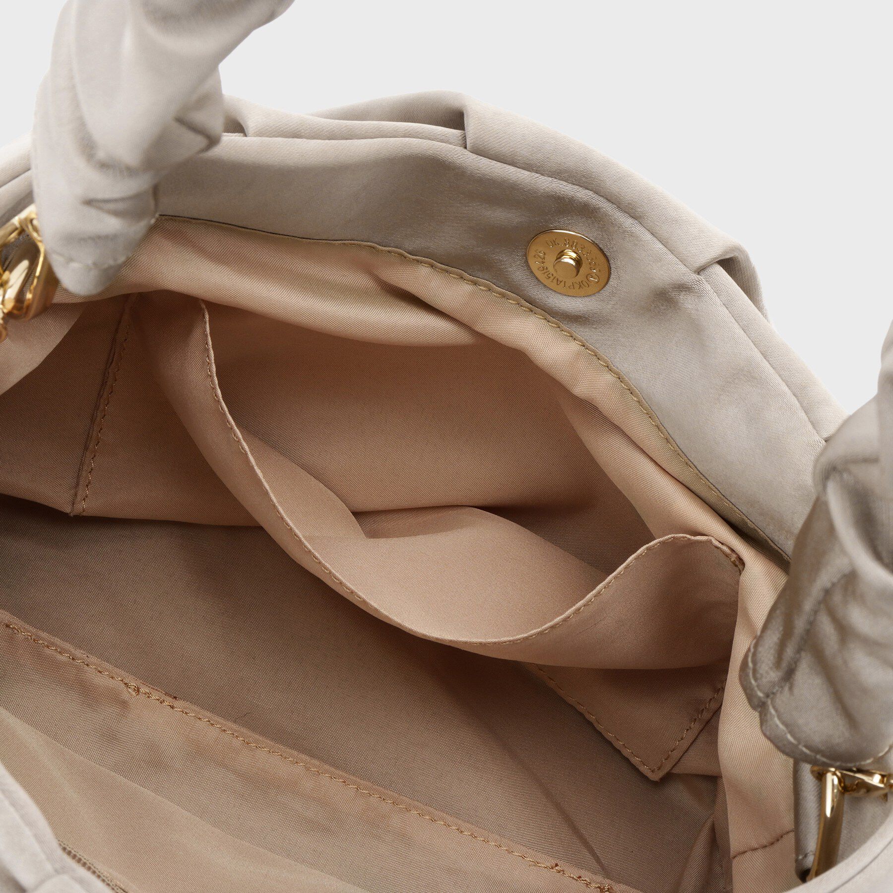 Couture broach「ギャザーハンドルサテンバッグ」|ハンドバッグ|