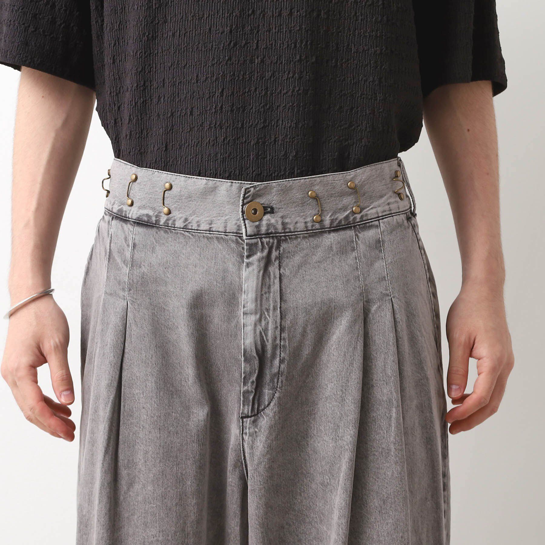 THE SHOP TK「ツータックワイドデニムパンツ」|その他|