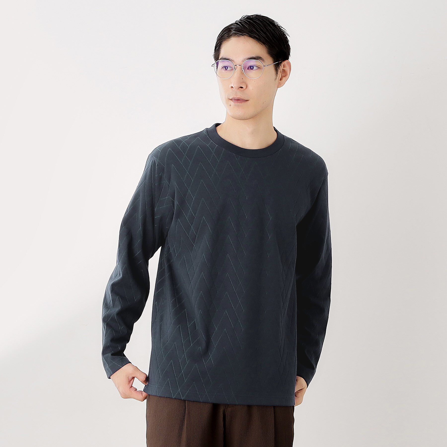 THE SHOP TK「リンクスジオメトリック長袖Tシャツ【サスティナブル素材使用/洗濯機OK】」|Tシャツ・カットソー|ネイビー(094)