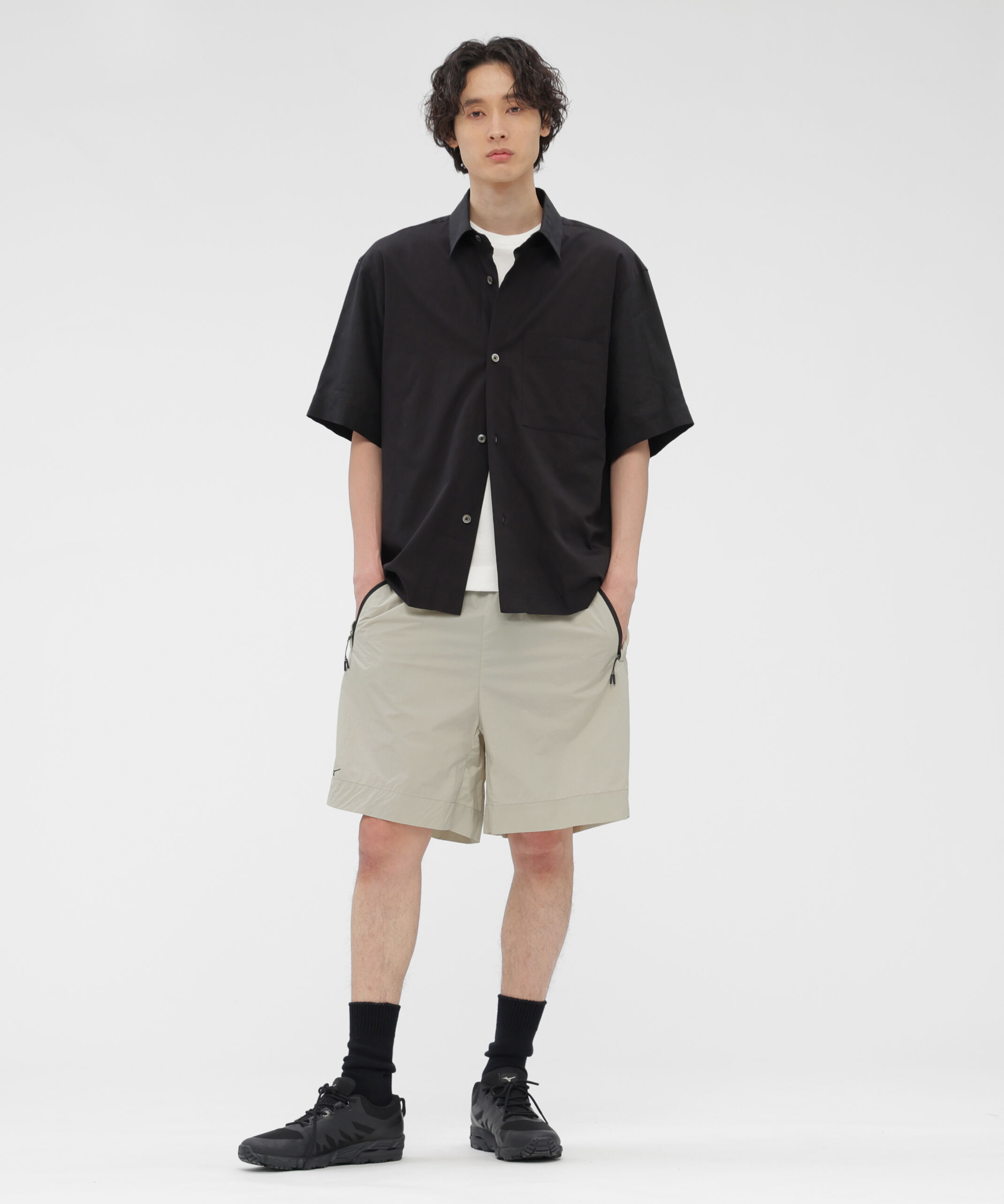 MARGARET HOWELL「WATER REPELLENT LIGHTWEIGHT NYLON POPLIN TROUSERS」|その他|