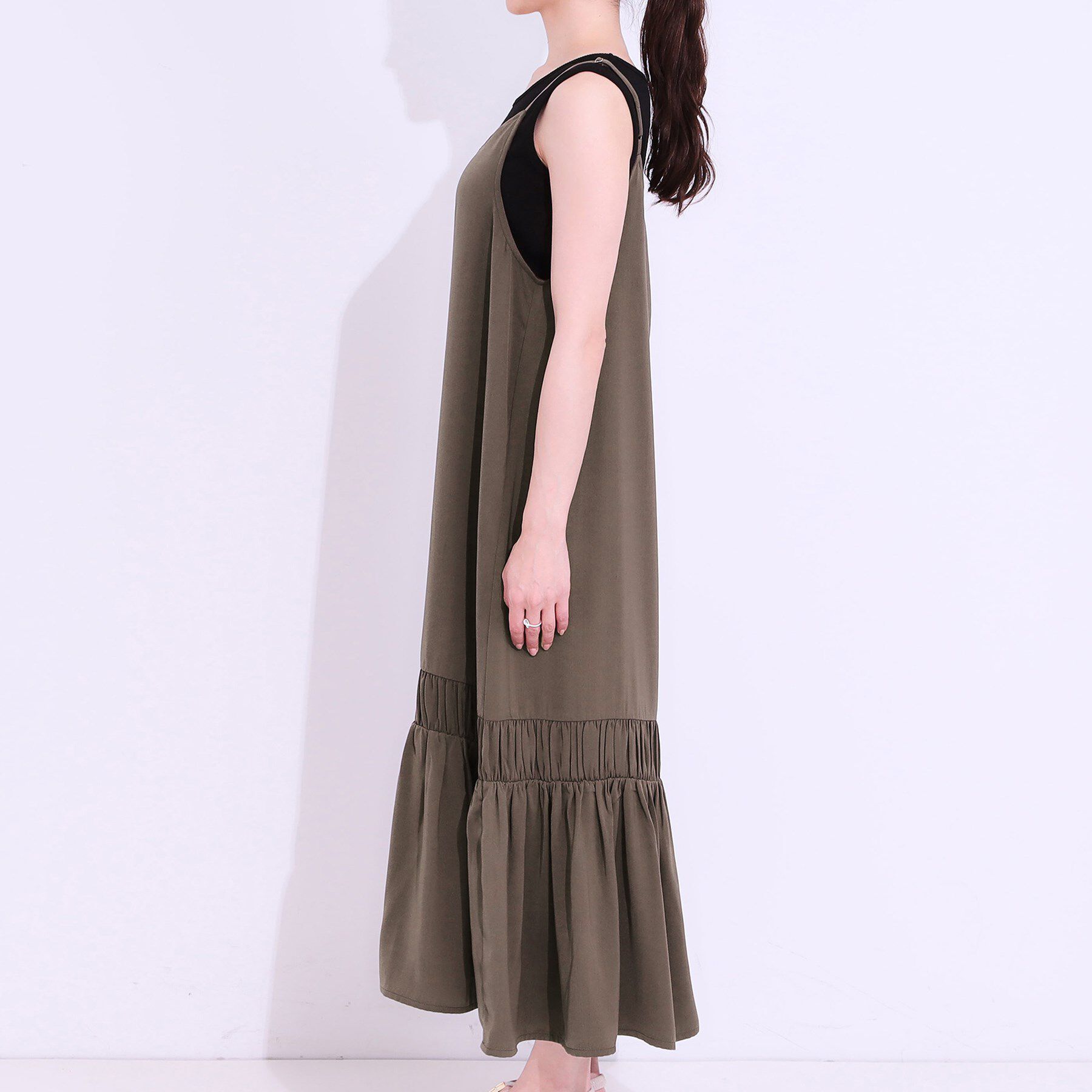 SHOO･LA･RUE「【ひんやり】シャーリングがアクセントに 大人のデザインキャミワンピース」|ワンピース|