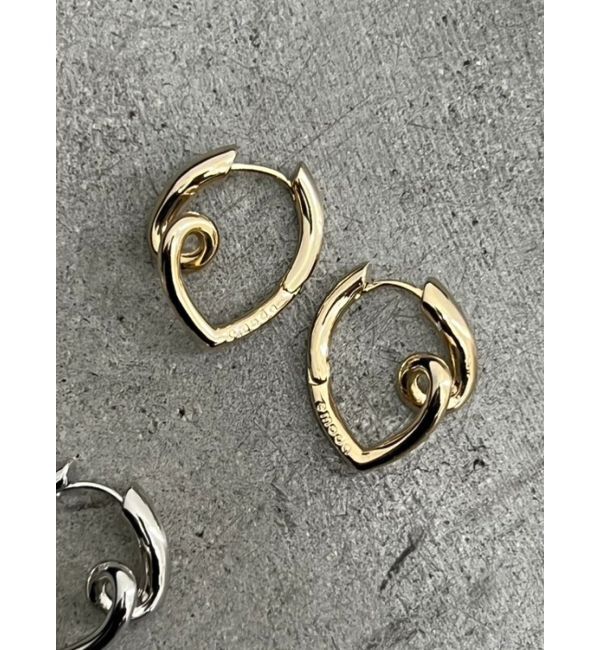 EMODA「ツイストフープピアス」|ピアス|ゴールド