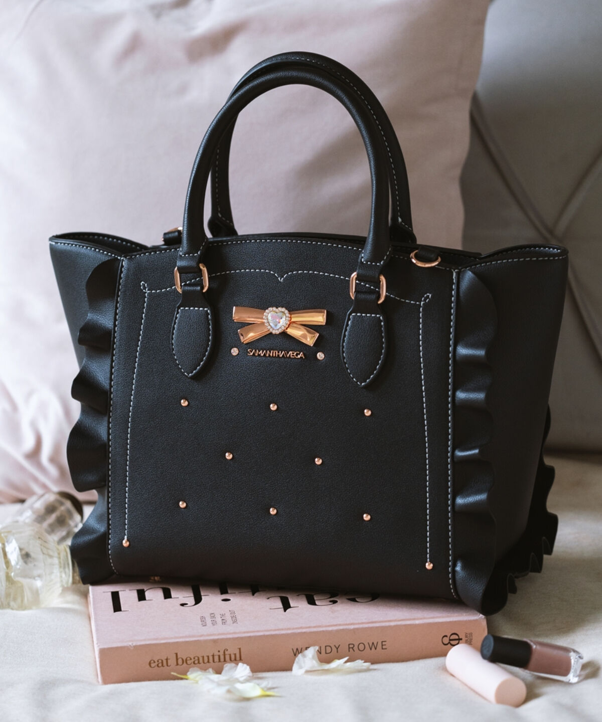 Samantha Vega「リボンスタッズフラッター(小)」|ハンドバッグ|ブラック