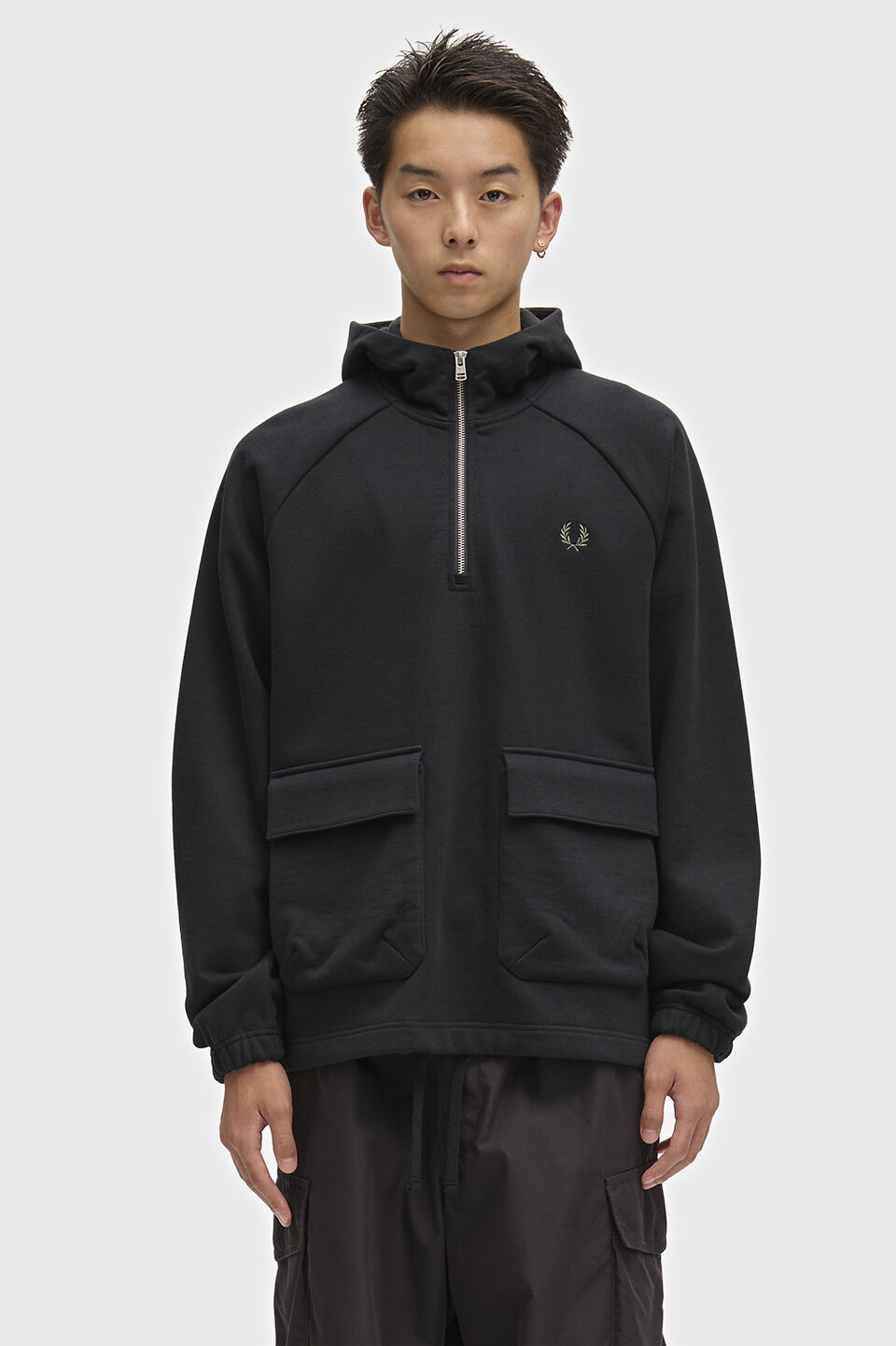 FRED PERRY 「FRED PERRY／Hooded Smock Sweatshirt／フードスモックスウェット」|パーカー|