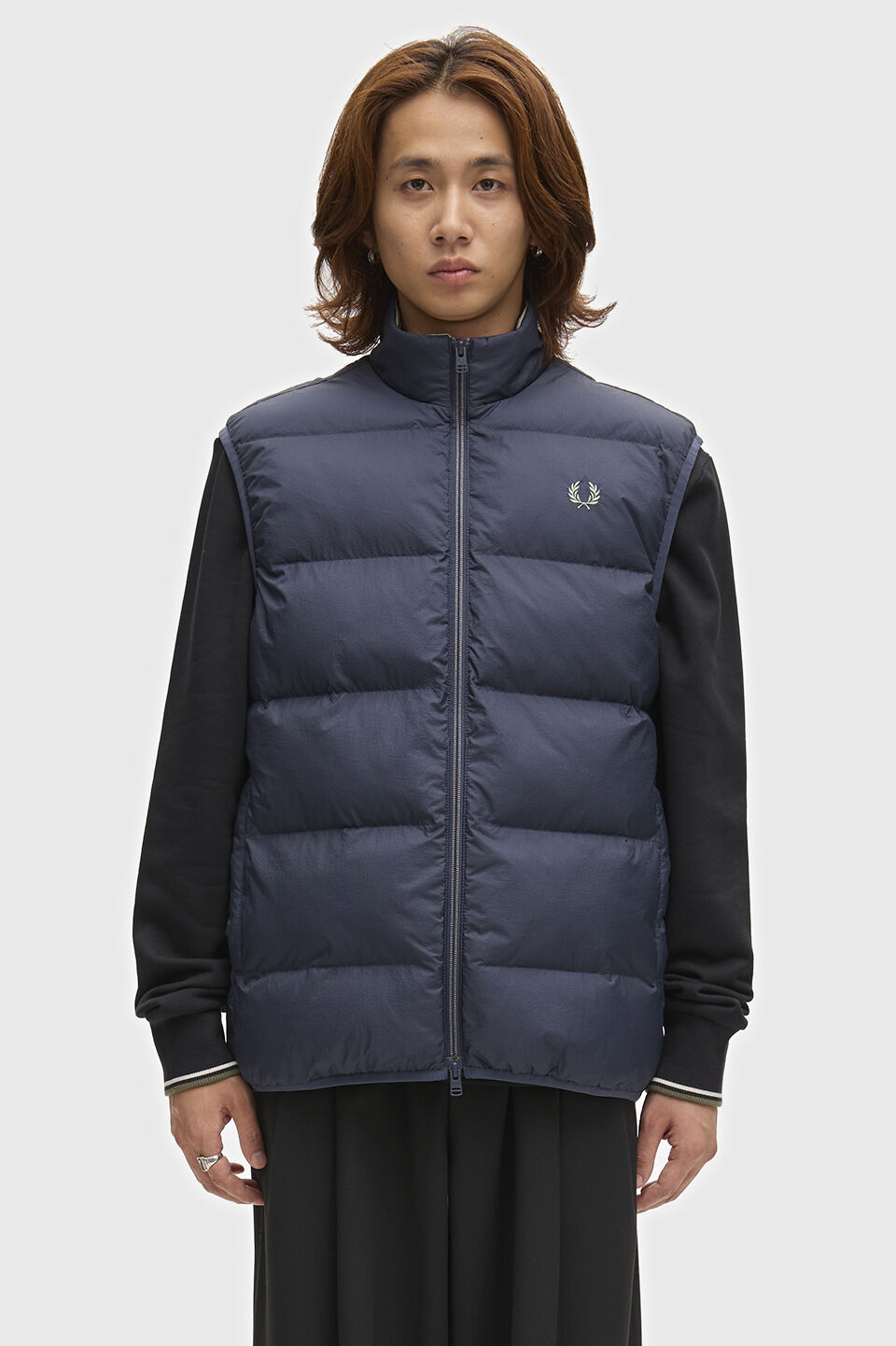 FRED PERRY 「FRED PERRY／Insulated Gilet／ワンポイントロゴ インサレート 中綿ベスト」|ダウンベスト・ベスト|