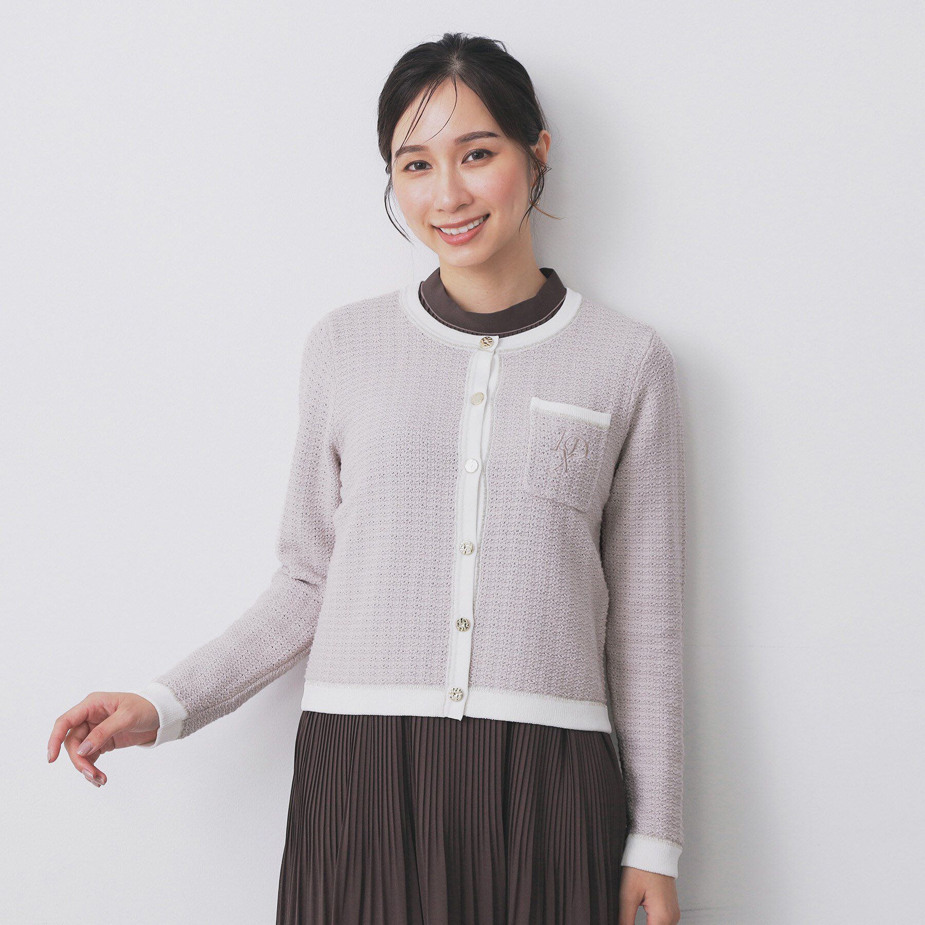 index「ロゴ刺繍クルーカーディガン【洗濯機洗い可】」|カーディガン|