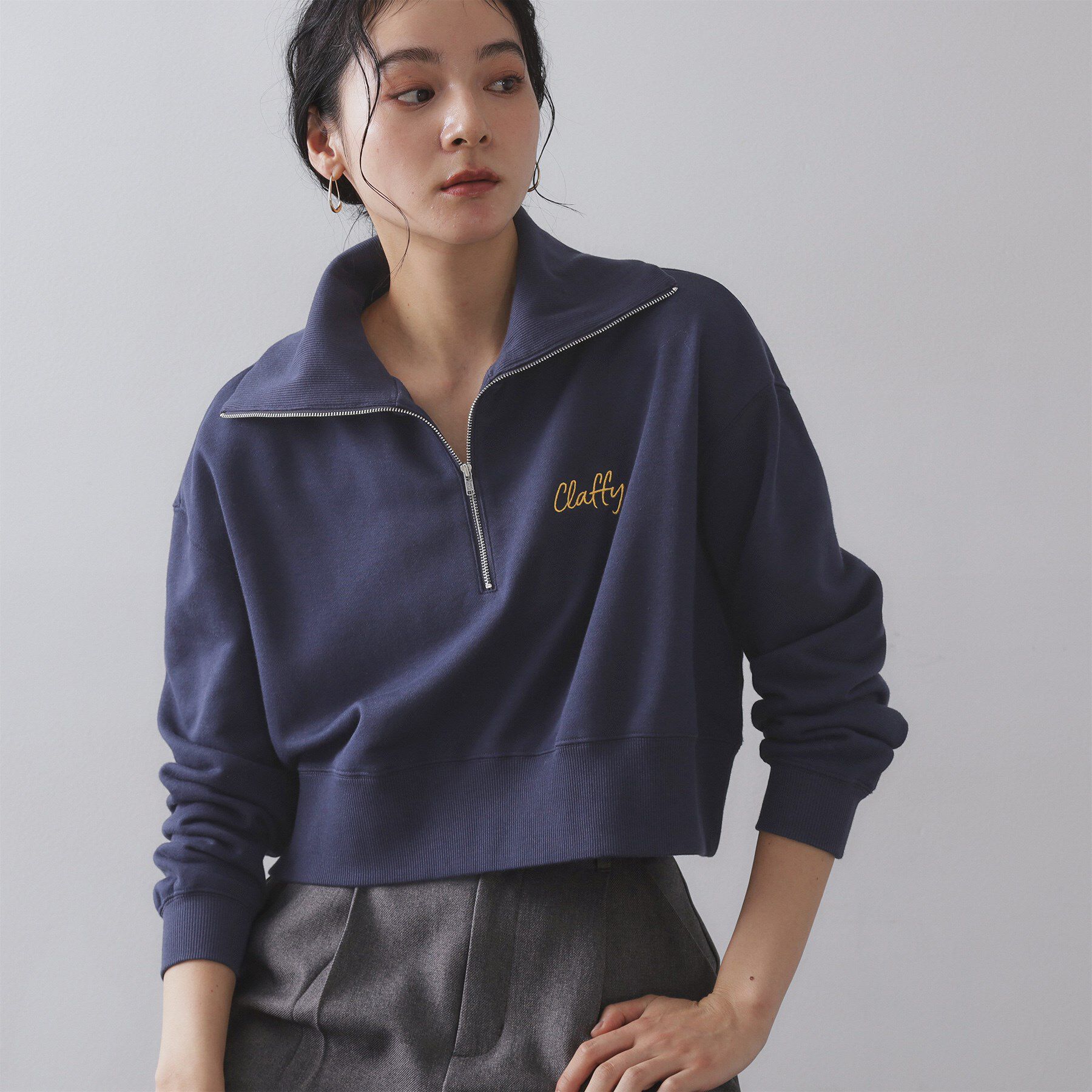 OPAQUE.CLIP「ロゴ刺繍ハーフジップトップス【洗濯機OK】」|Tシャツ・カットソー|ネイビー(094)