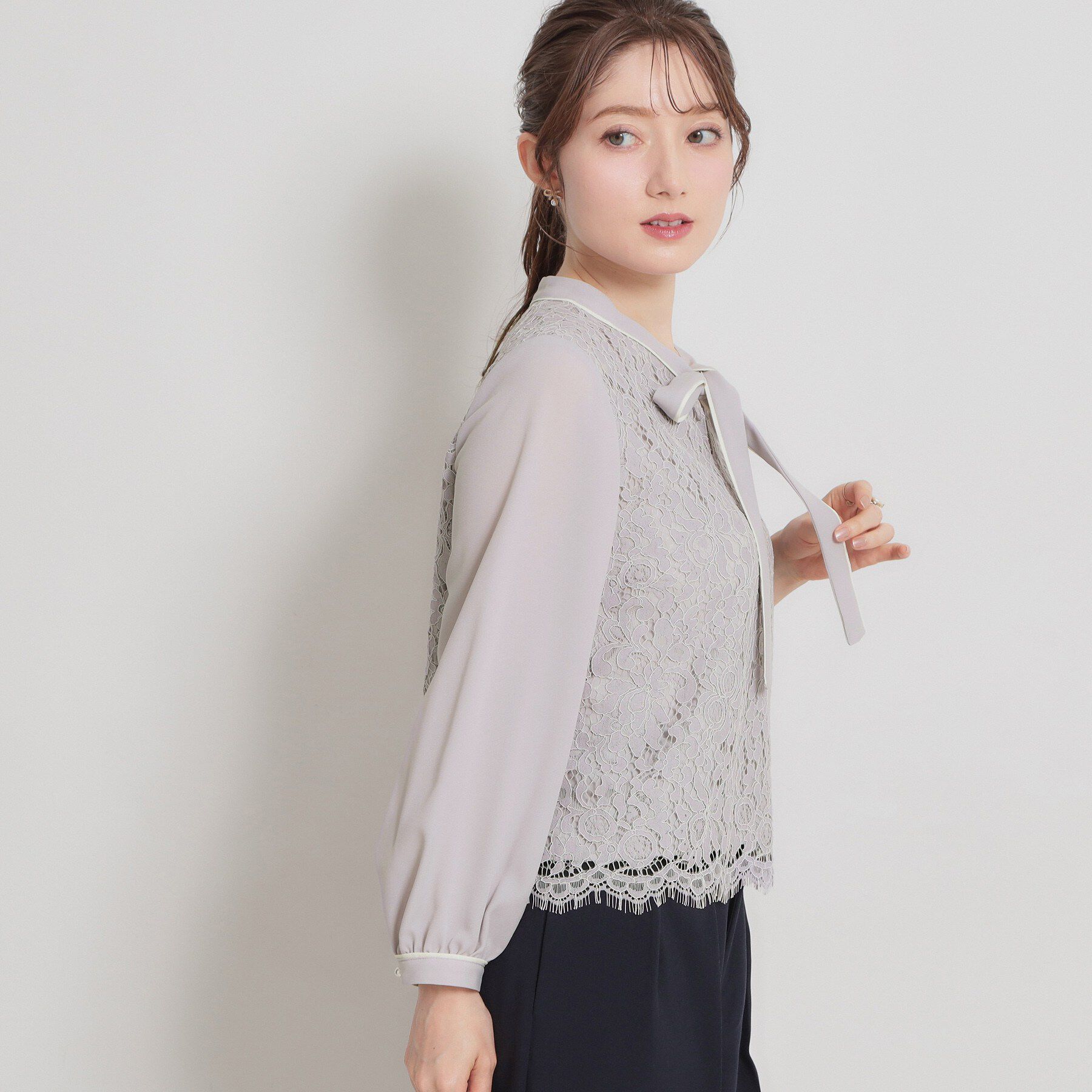 Couture broach「【洗える・通勤】フラワーレースブラウス」|シャツ・ブラウス|