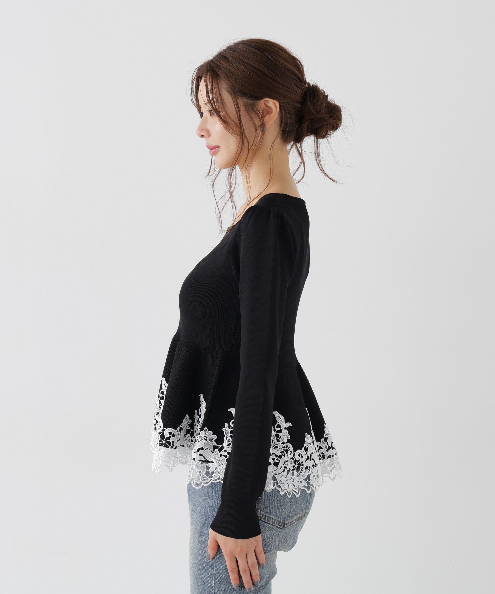 PROPORTION BODY DRESSING「＜一部追加生産予約＞レーストリムペプラムニット」|ニット・セーター|