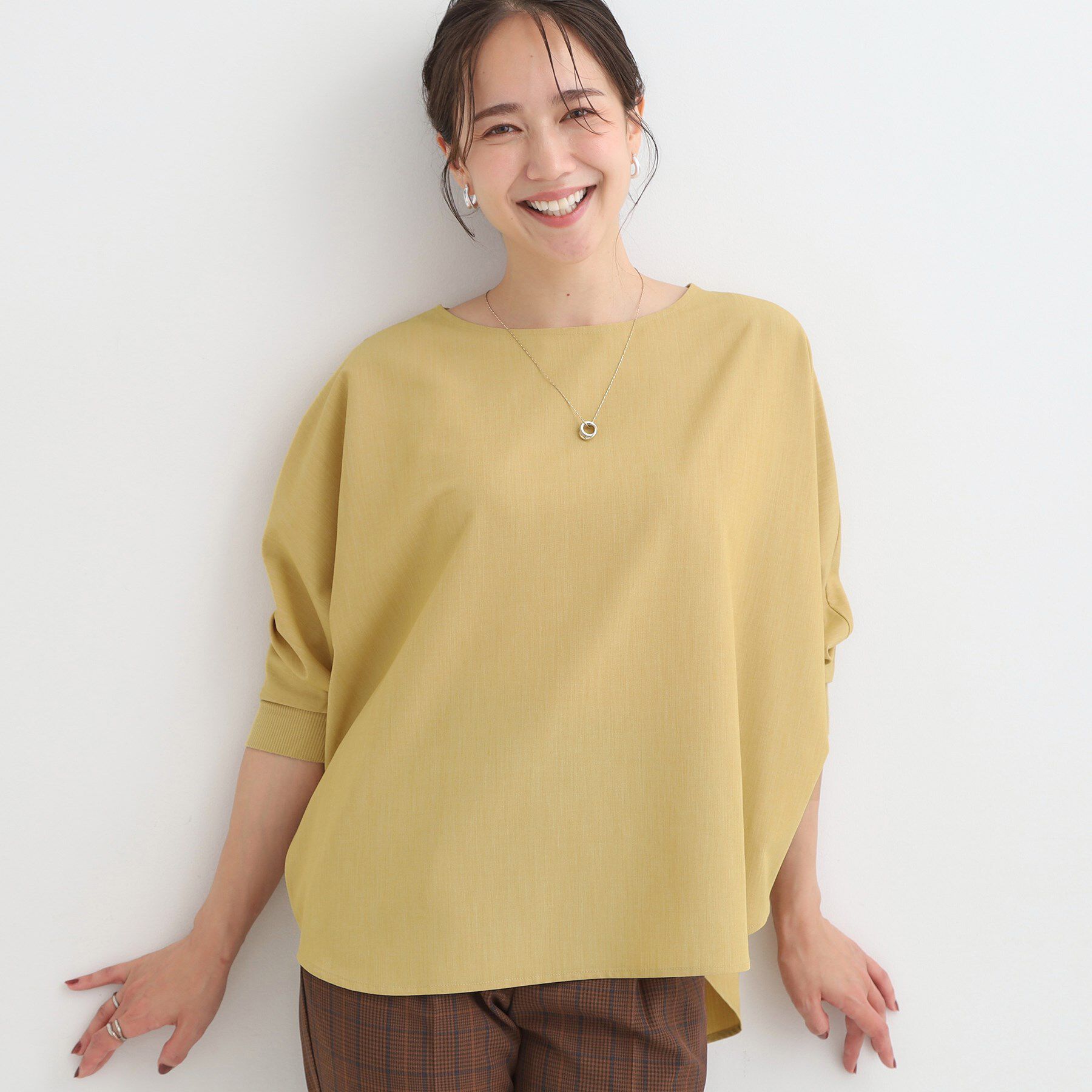 SHOO･LA･RUE「【高レビュー/洗濯後しわになりにくい】1枚でサマ見え 8分袖ドルマンブラウス」|シャツ・ブラウス|イエロー(032)