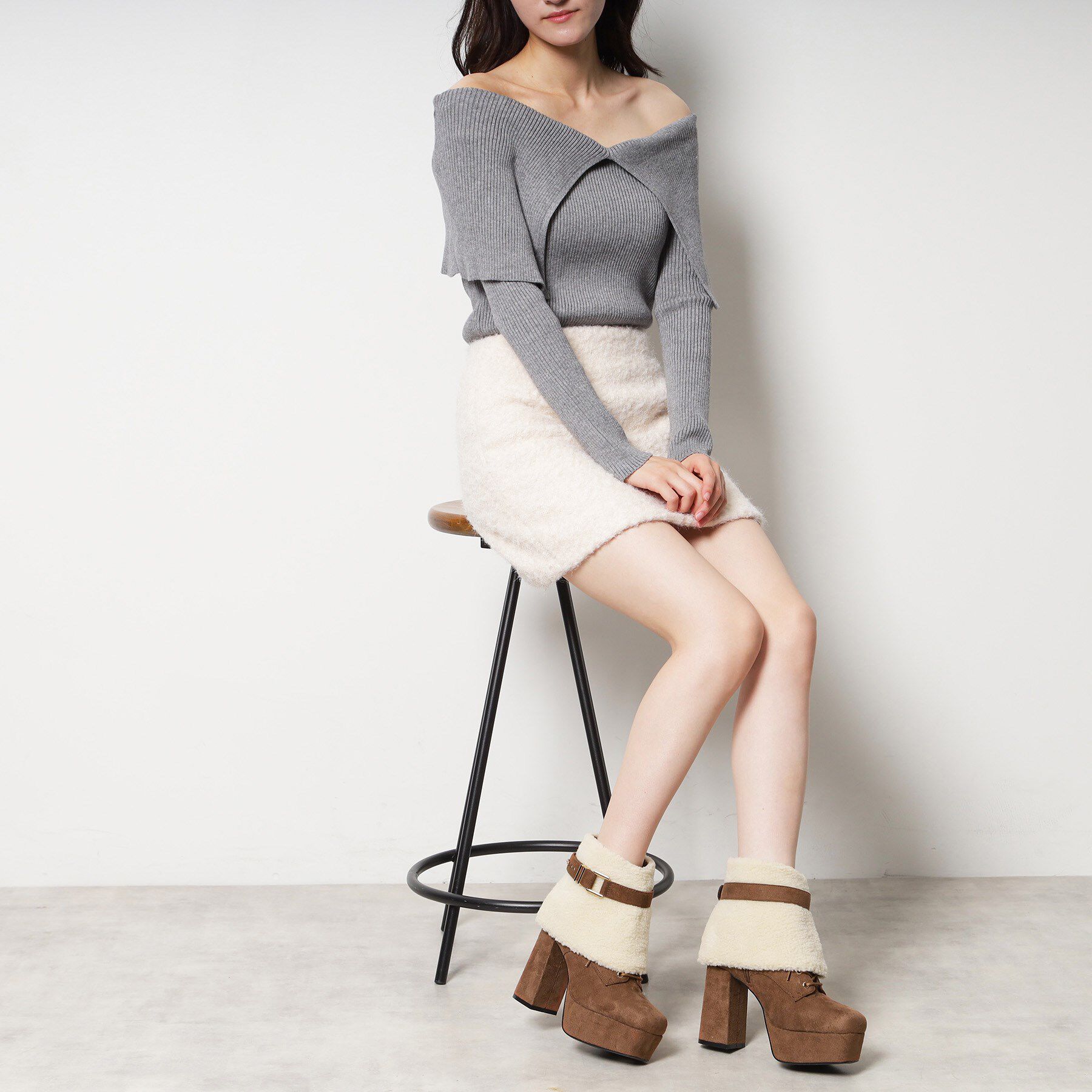ESPERANZA「【ラク盛り／ショートブーツ】リピーター続出／脚長美脚 3WAYボアレースアップショートブーツ」|ショートブーツ|