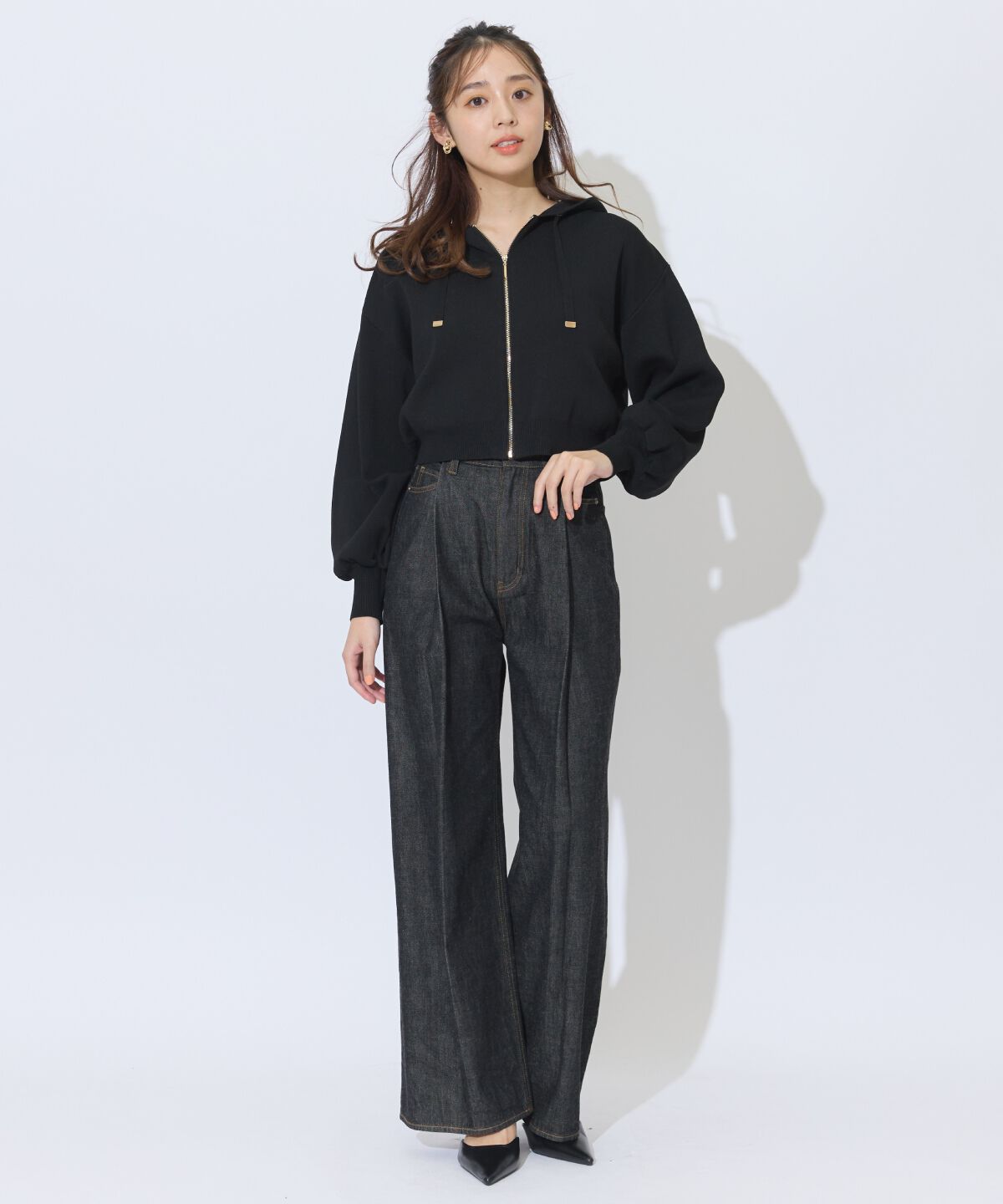 アンドクチュール「タックワイドデニムパンツ」|デニム|