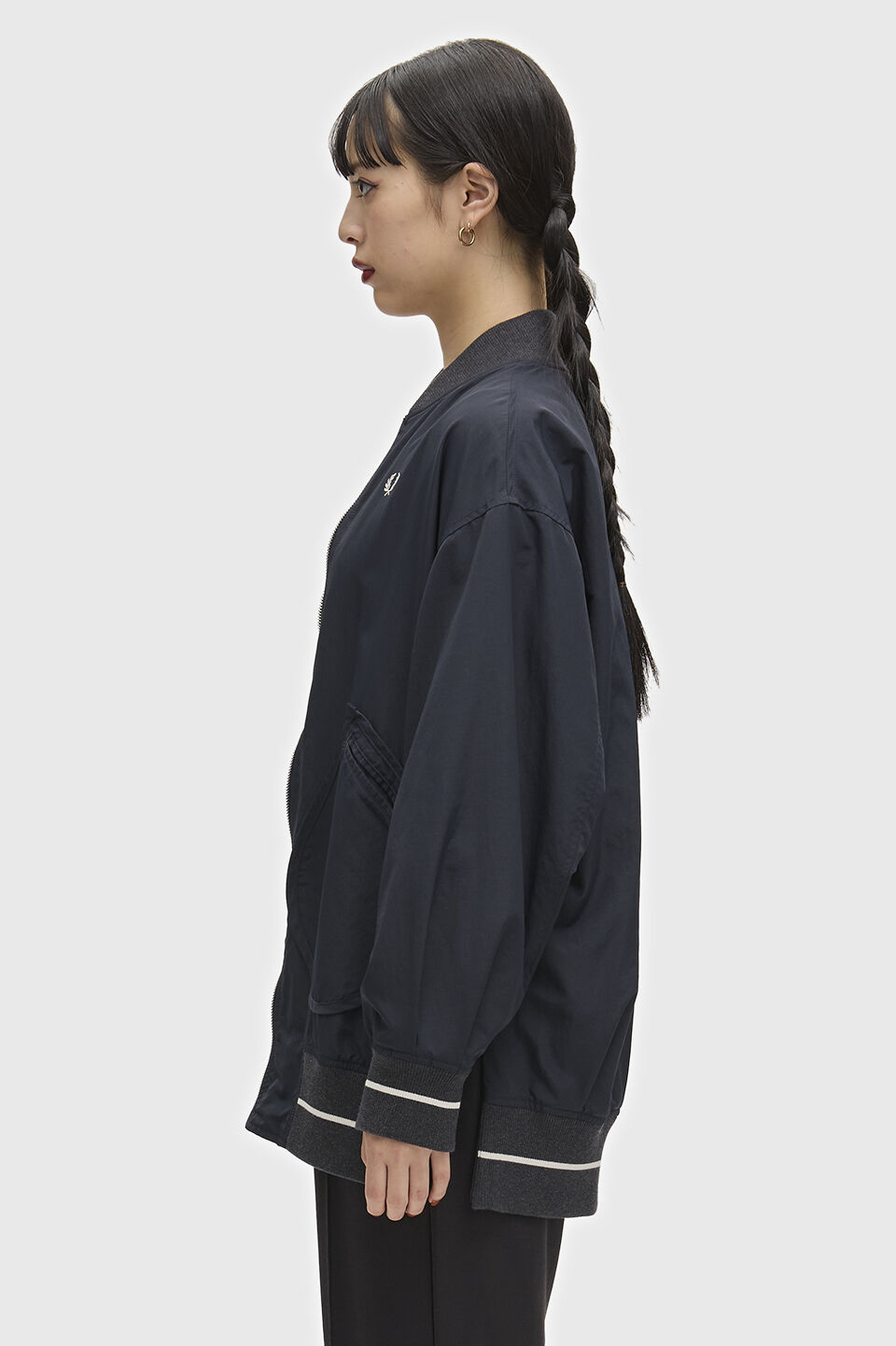 FRED PERRY 「FRED PERRY／Longline Tipped Bomber Jacket／ロングラインティップドボンバージャケット」|ブルゾン・スタジャン|